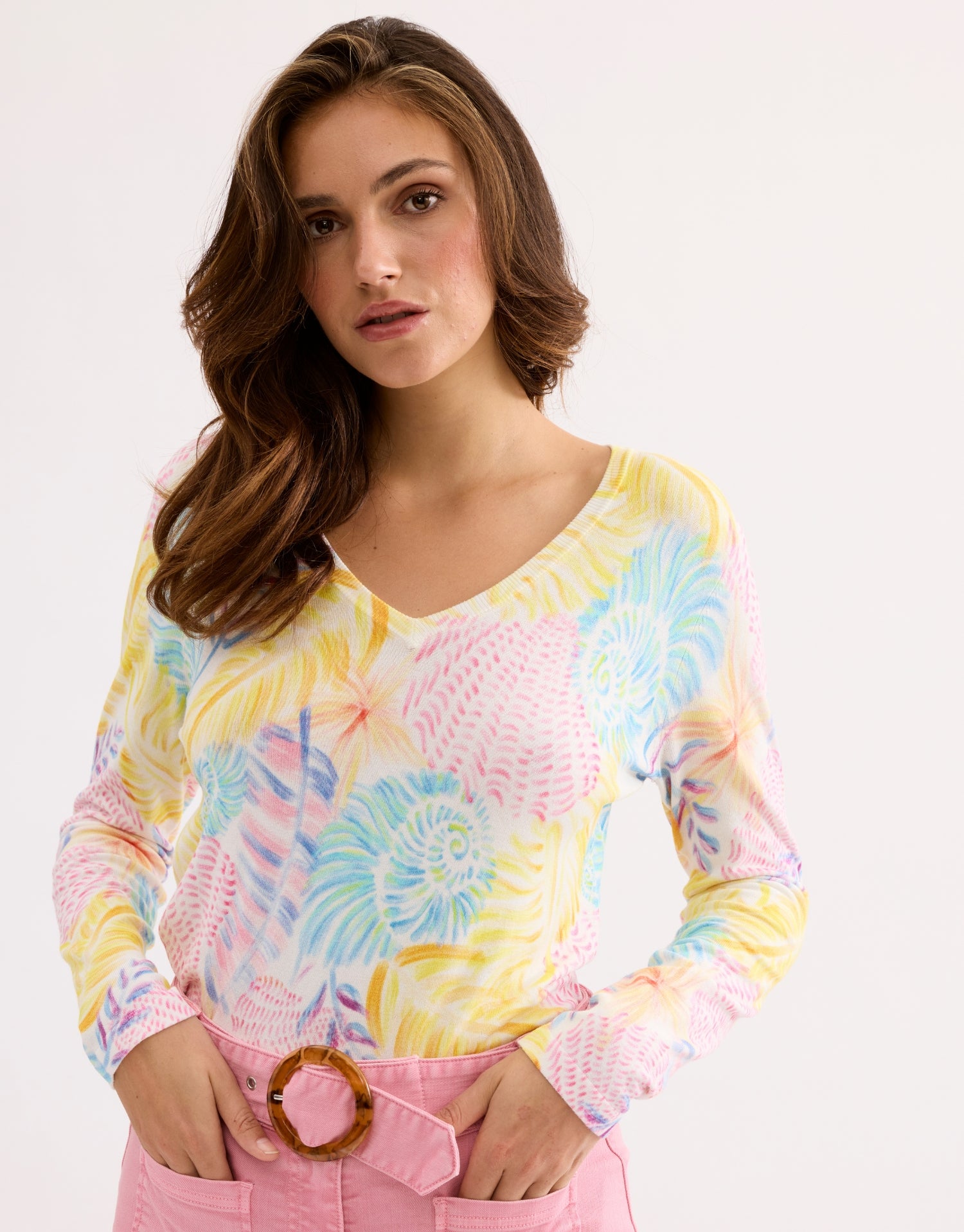 Pull imprimé tropical pastel