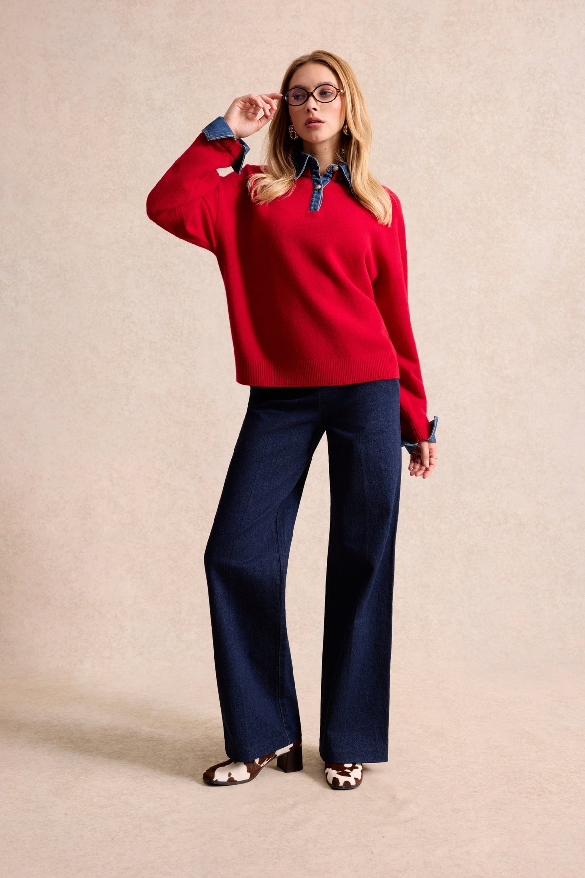 Pull 100 % laine col chemise rouge