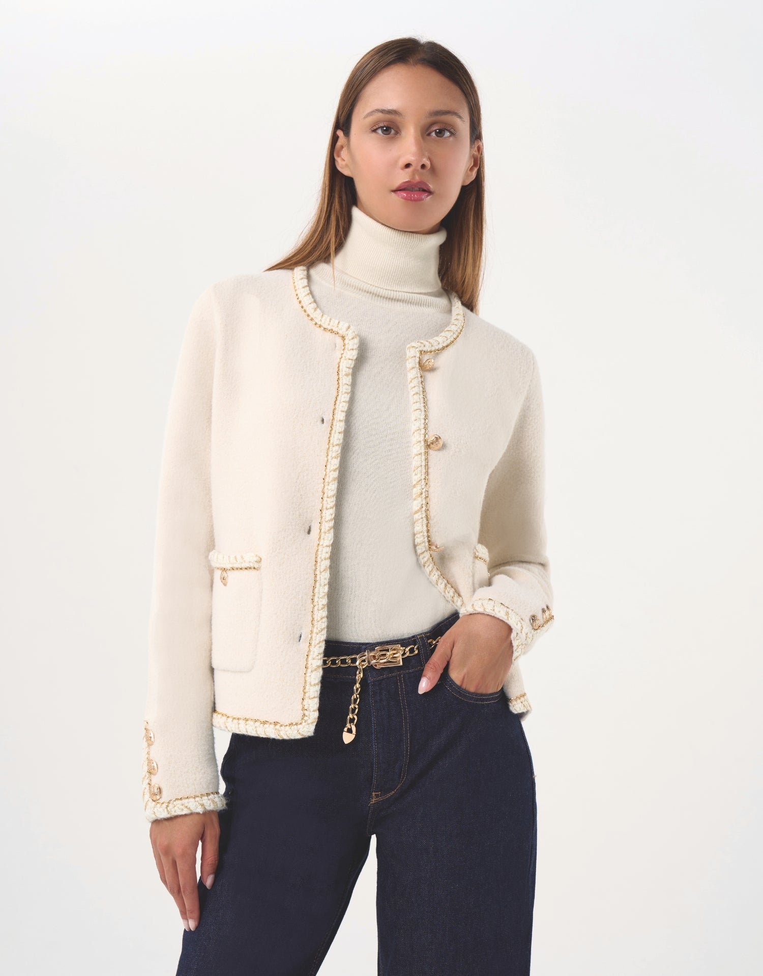 Cardigan chic à détails dorés