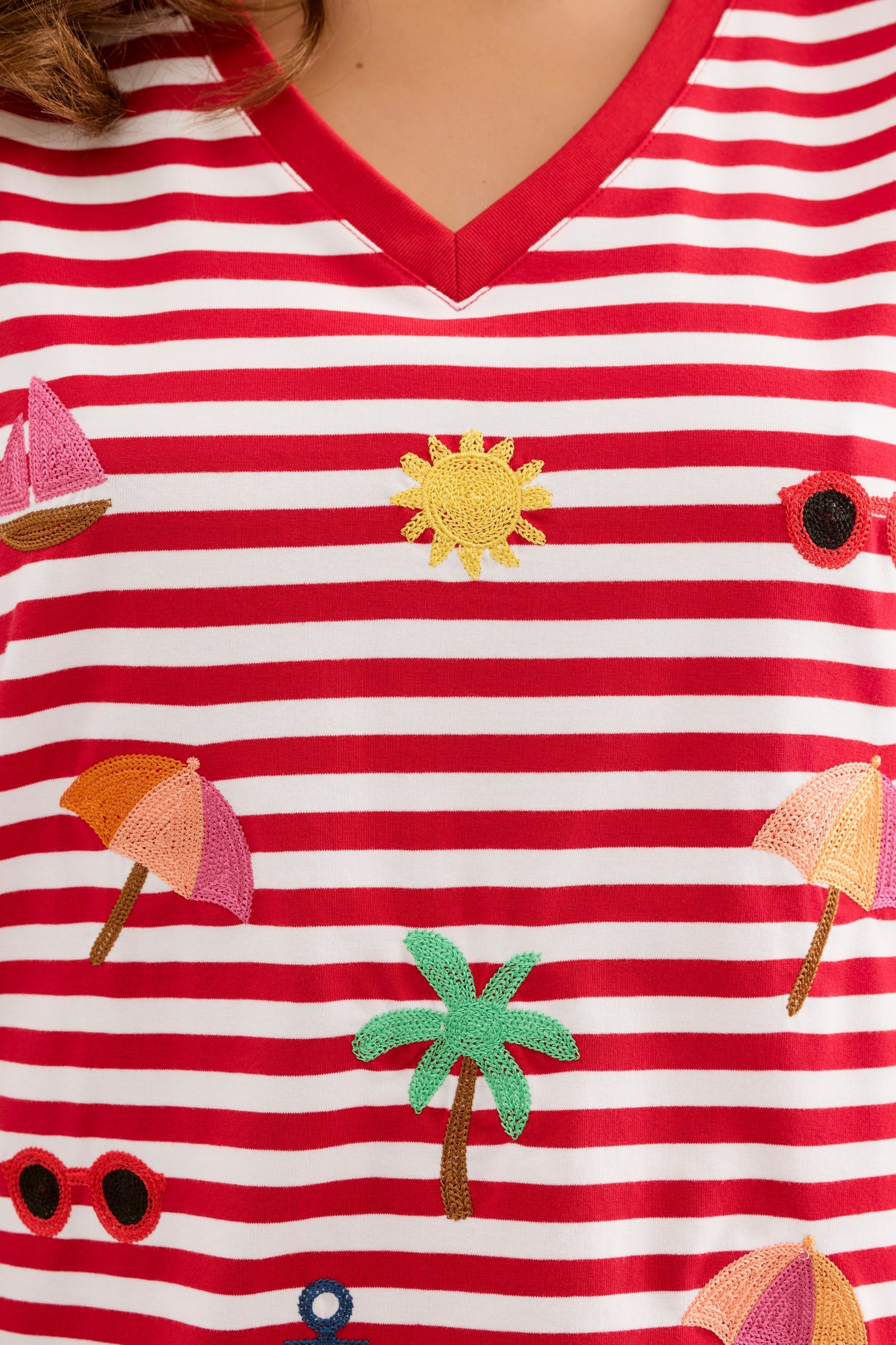T-shirt marinière brodé esprit vacances rouge