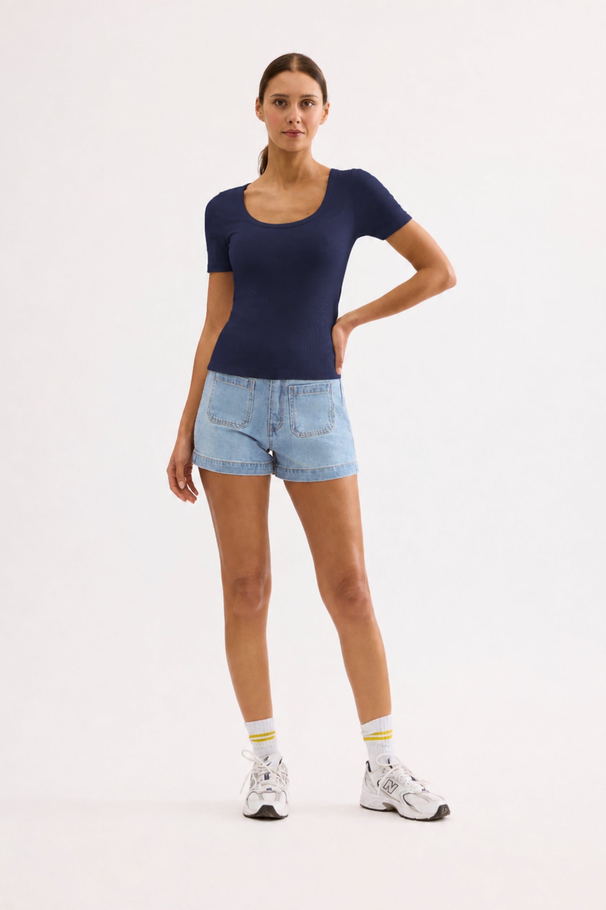 T-shirt basique col rond bleu marine
