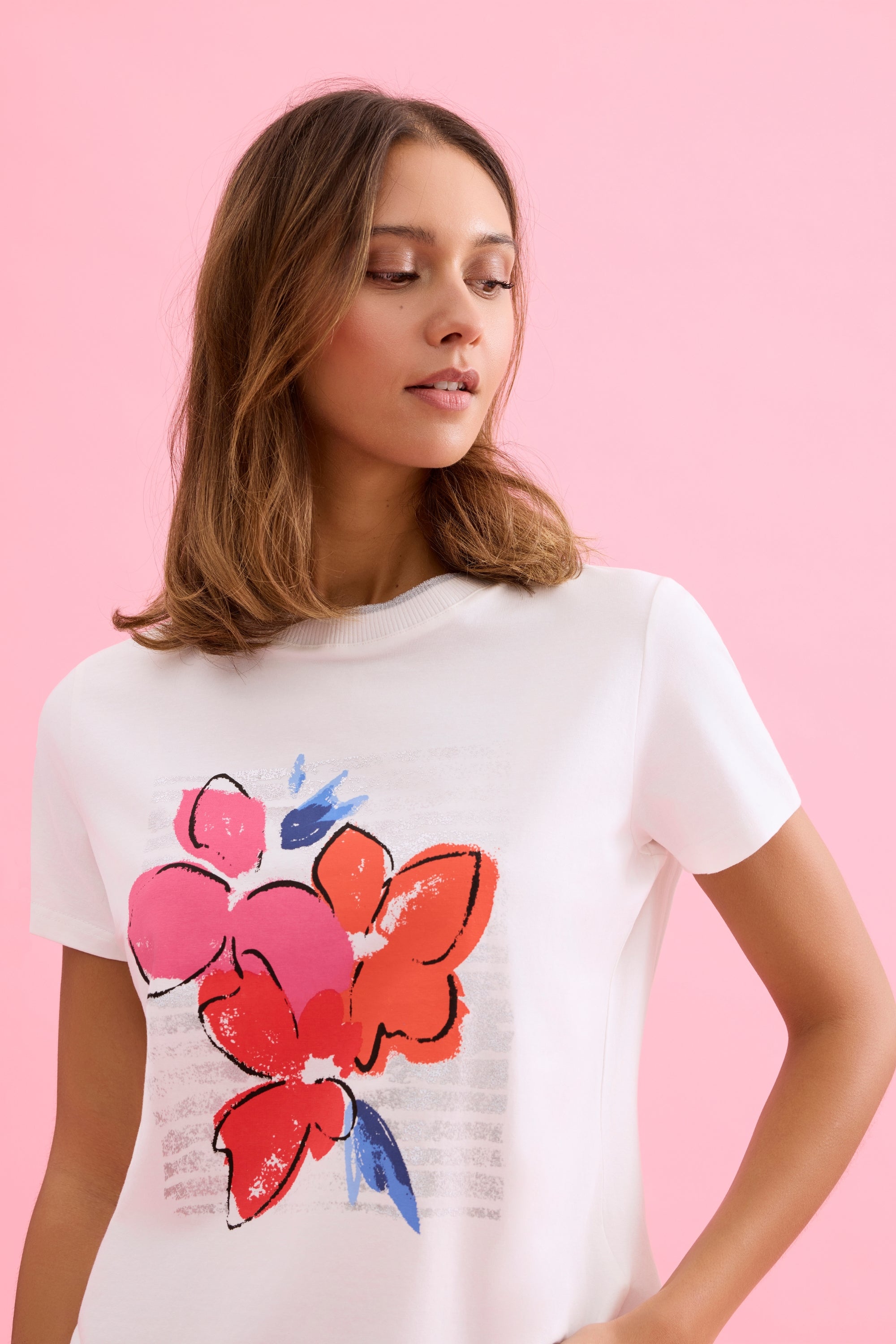 T-shirt imprimé fleurs artistiques