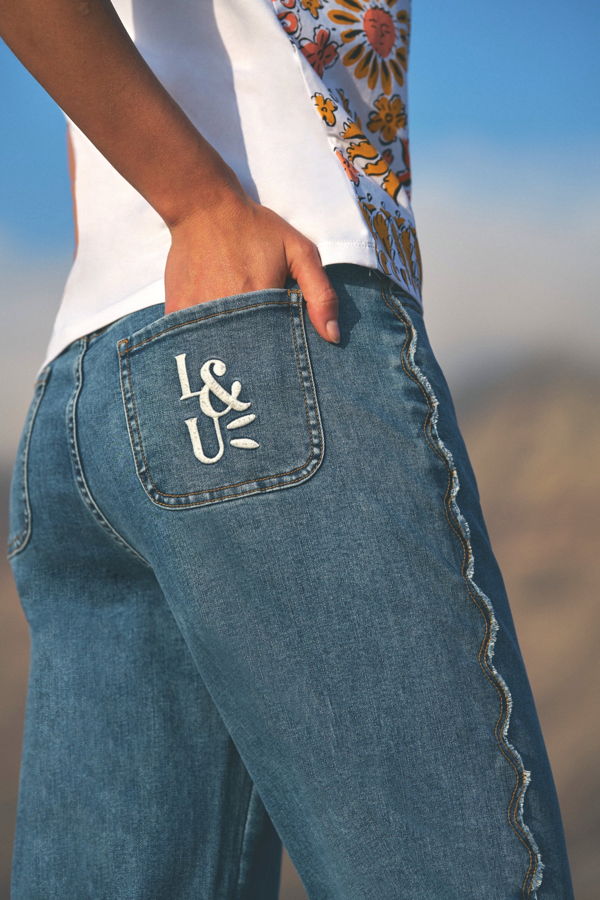 Jean droit détail ondulé