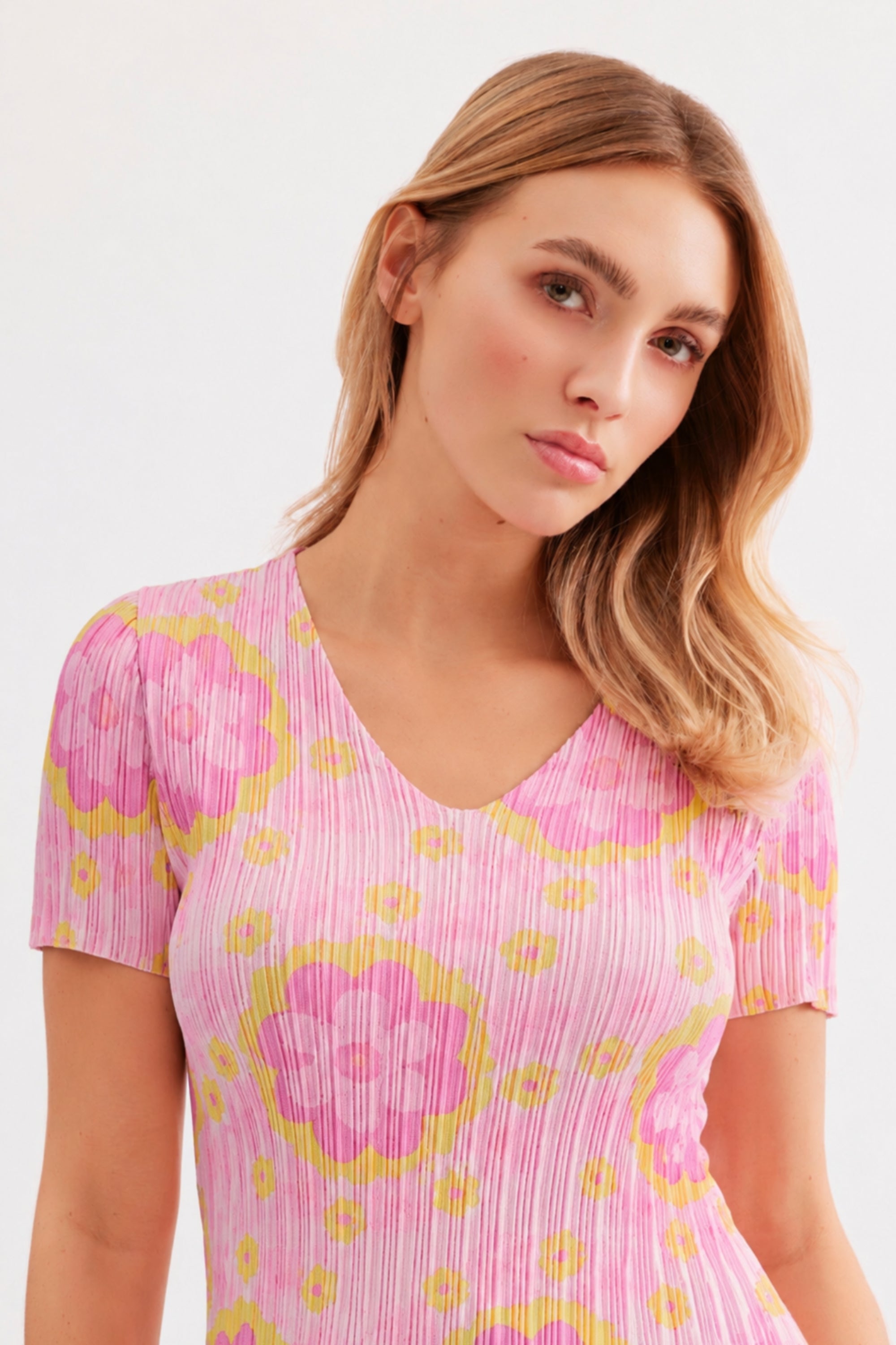 T-shirt plissé imprimé fleurs rétro