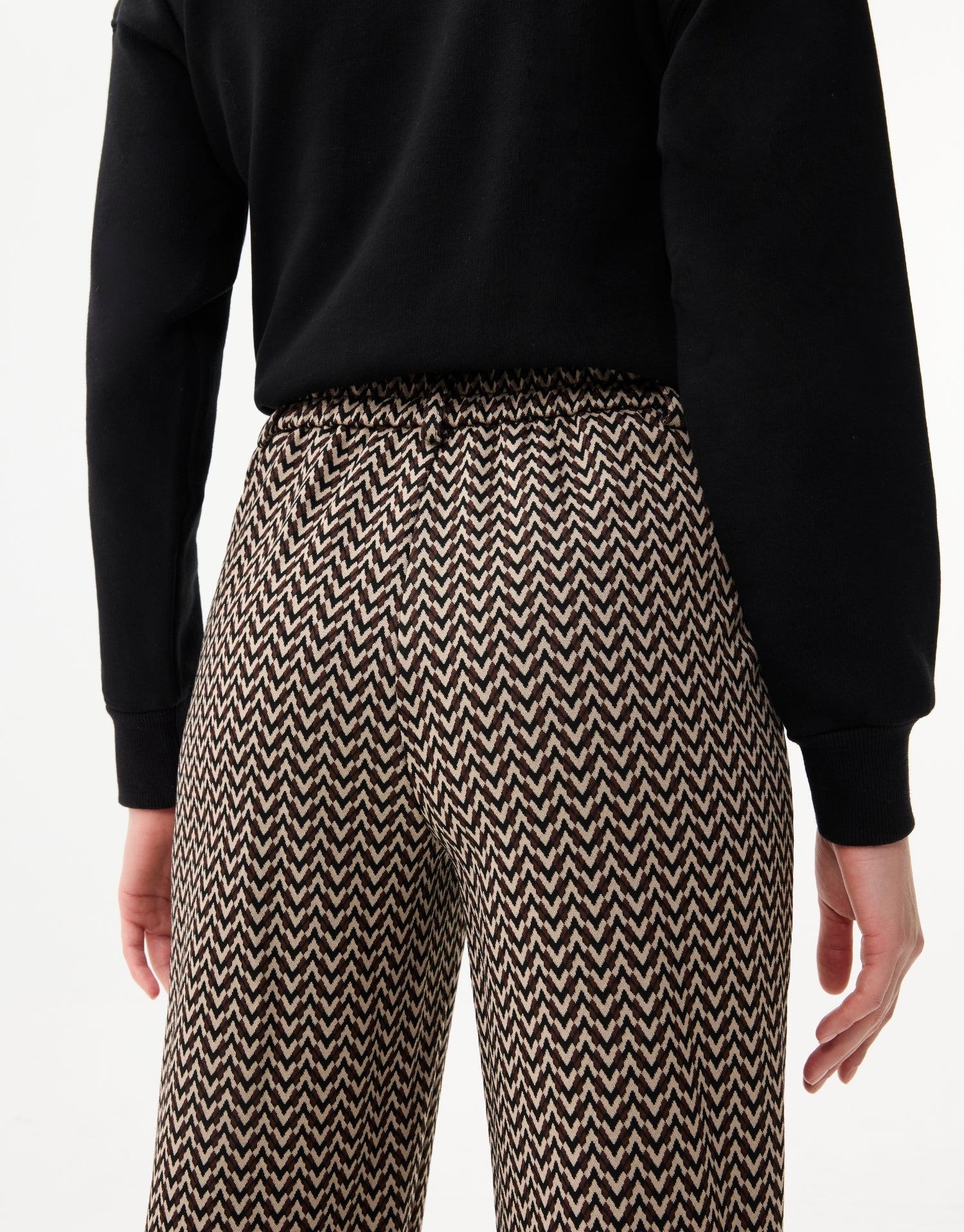 Pantalon motif chevrons