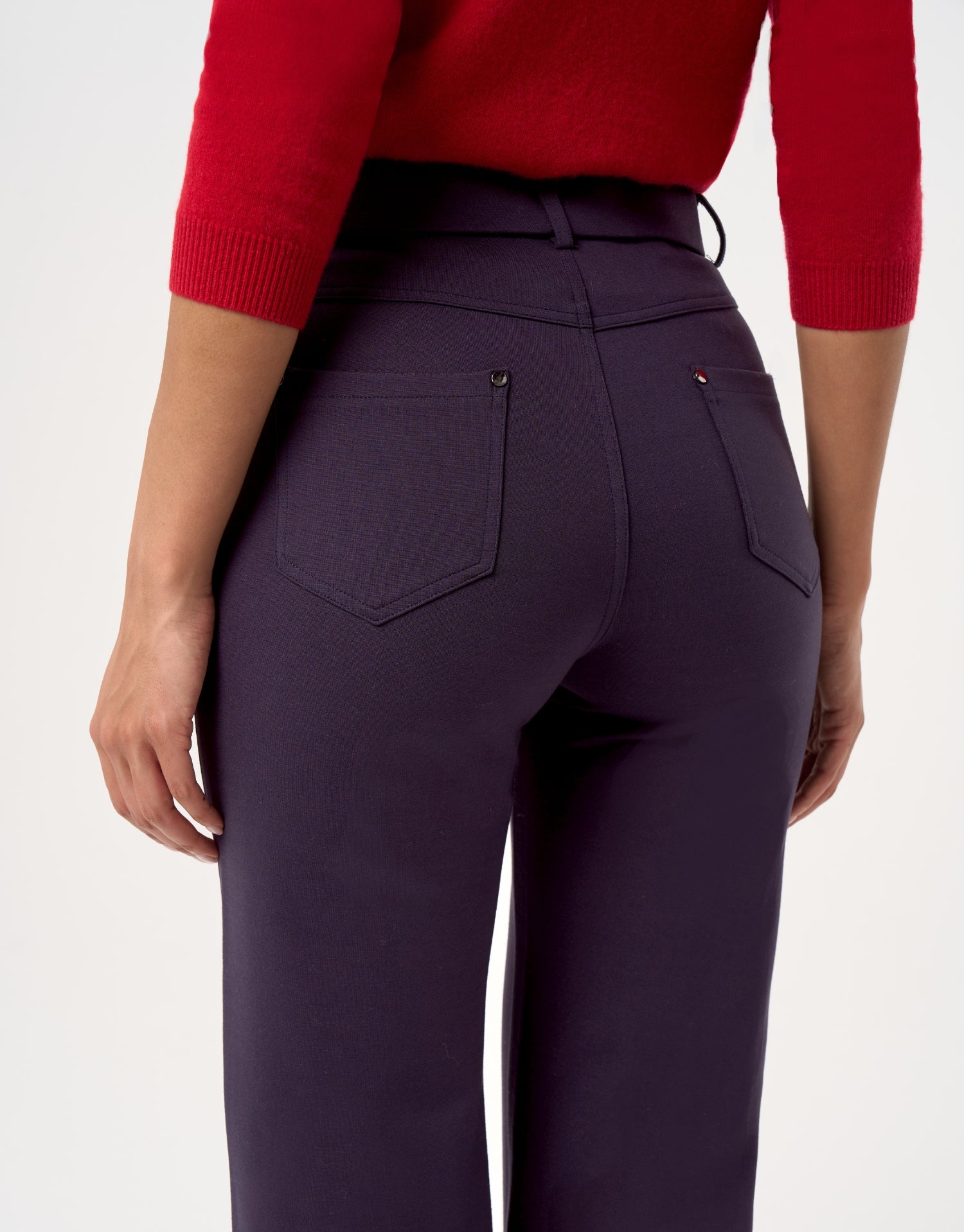 Pantalon droit extensible à taille mi-haute