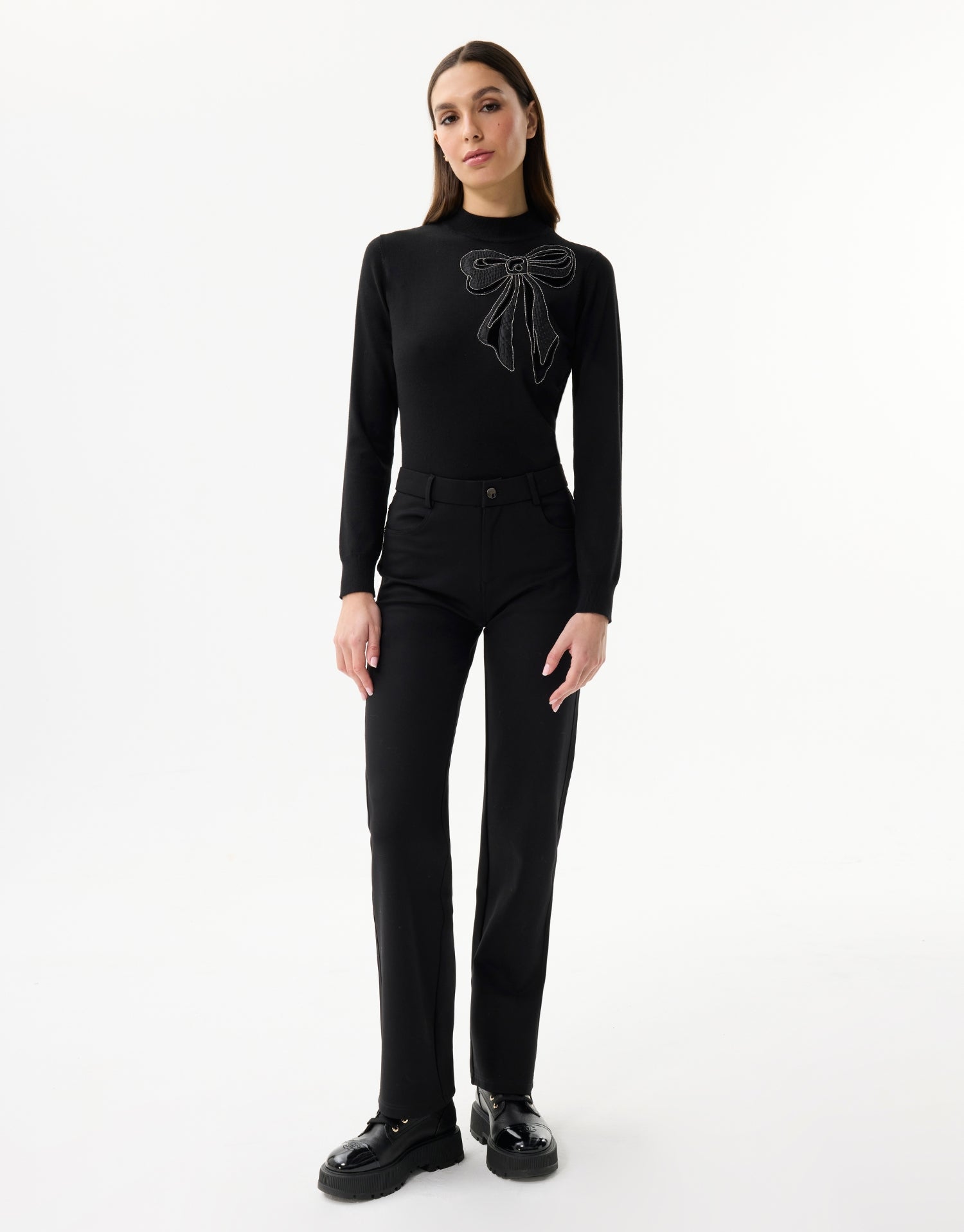Pantalon droit extensible à taille mi-haute