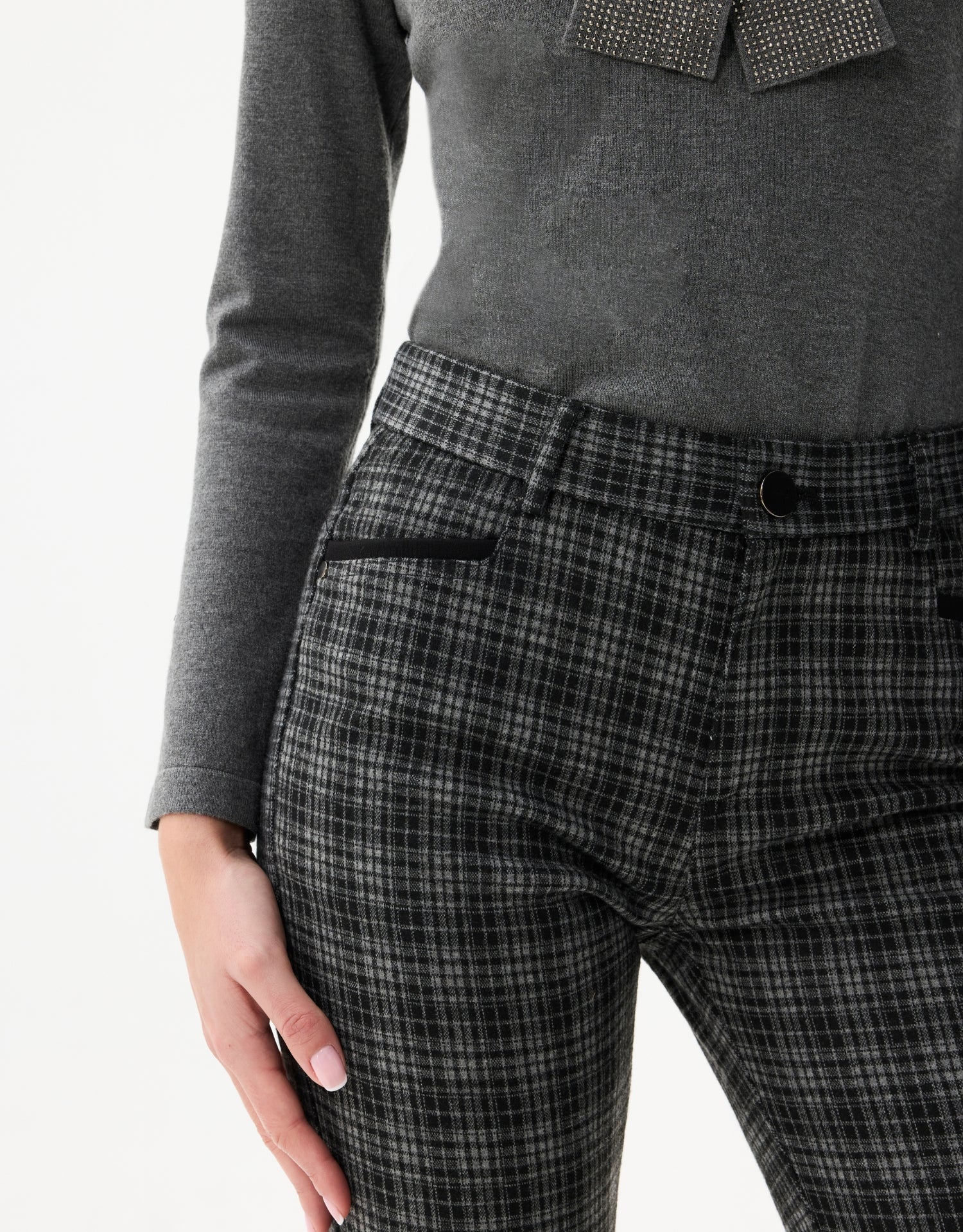 Straight cut checkered pants