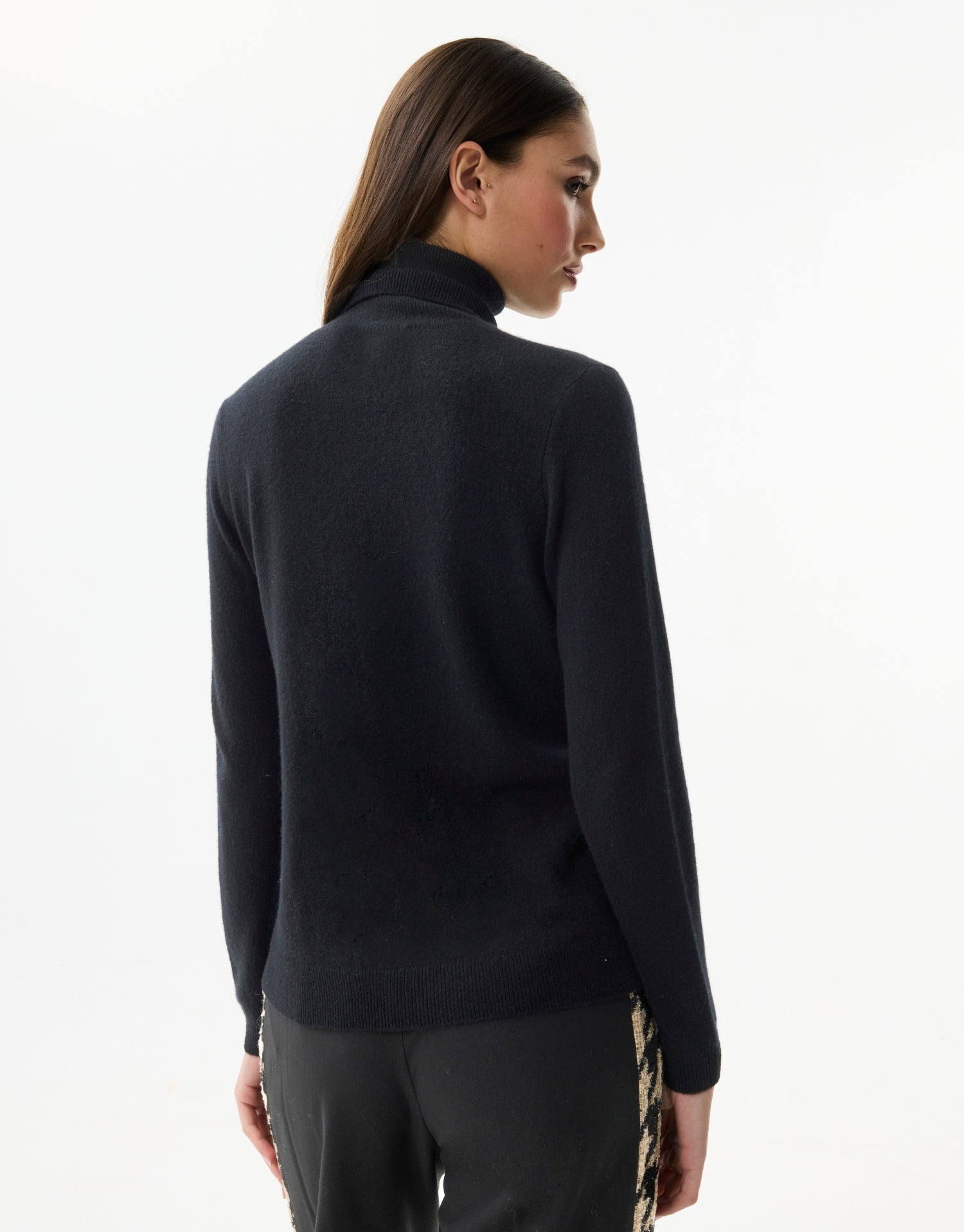 Pull col roulé 100% cachemire noir