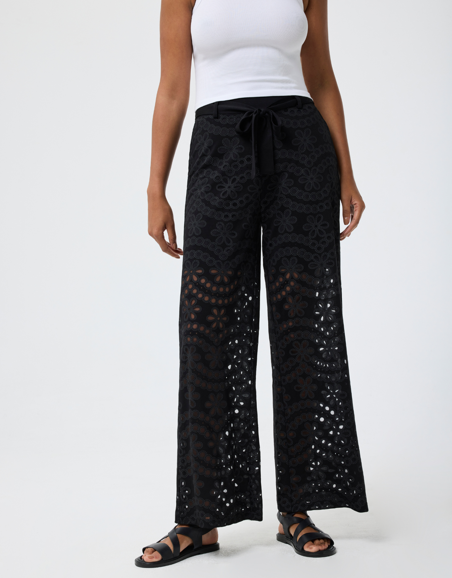 Pantalon Camila en broderie