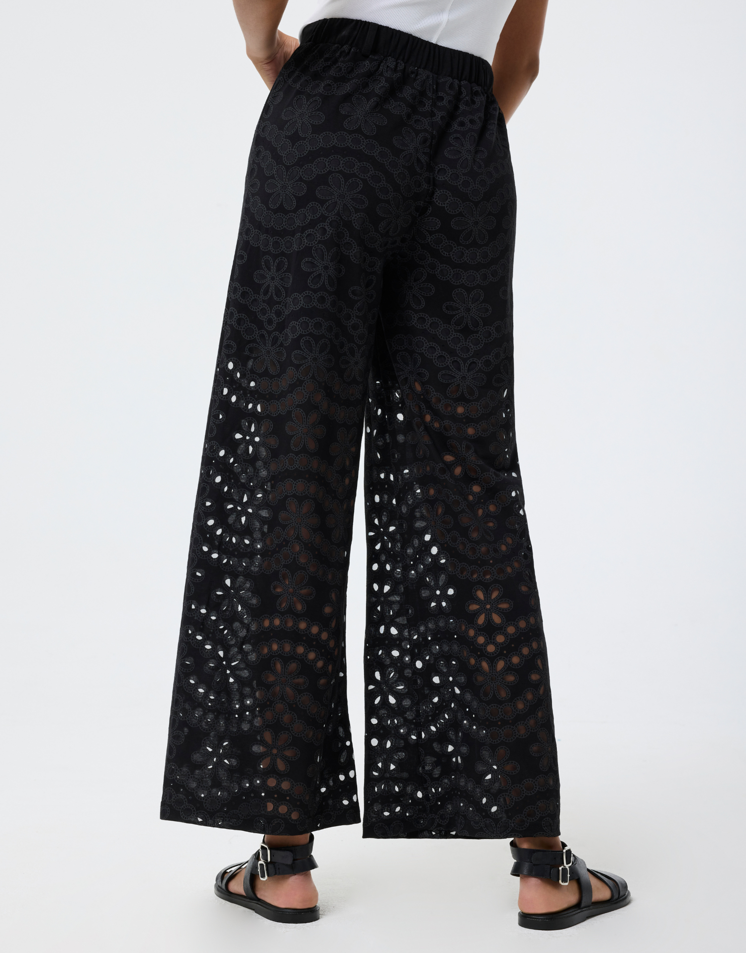 Pantalon Camila en broderie
