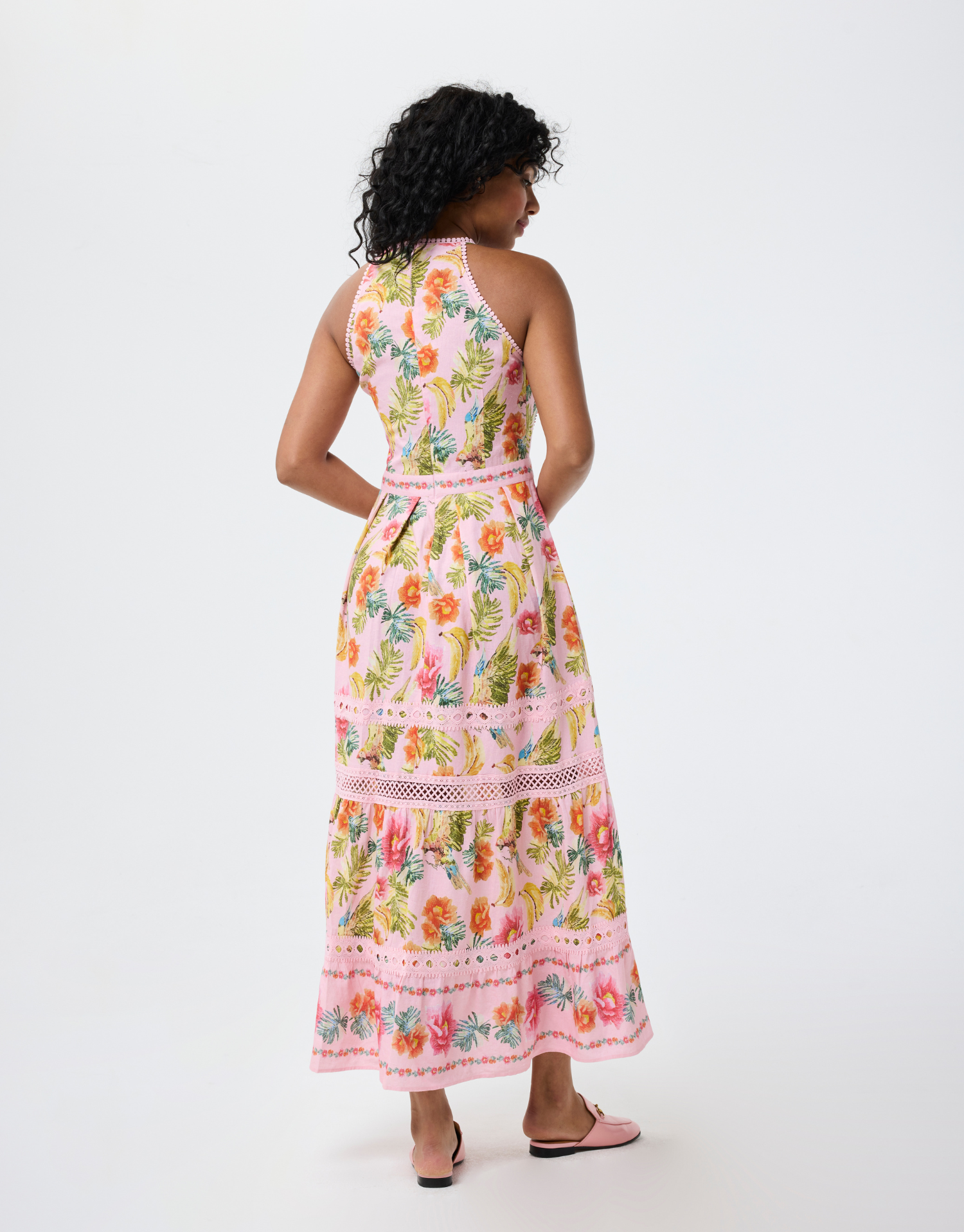 Robe Katelina longue brodée à volants