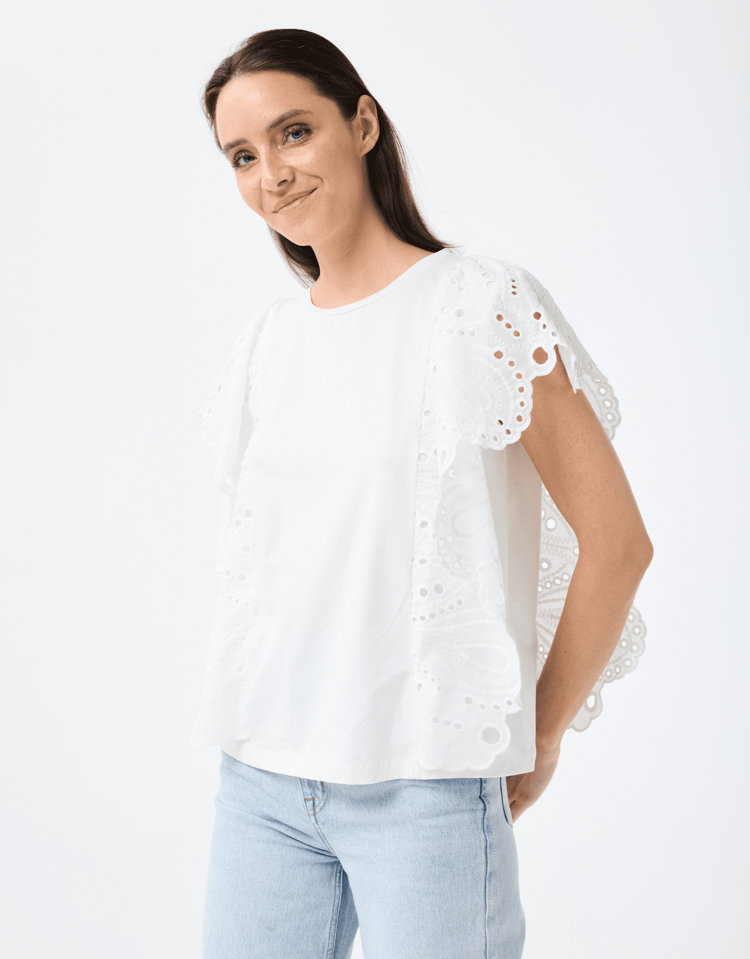 T-shirt avec dentelle brodée