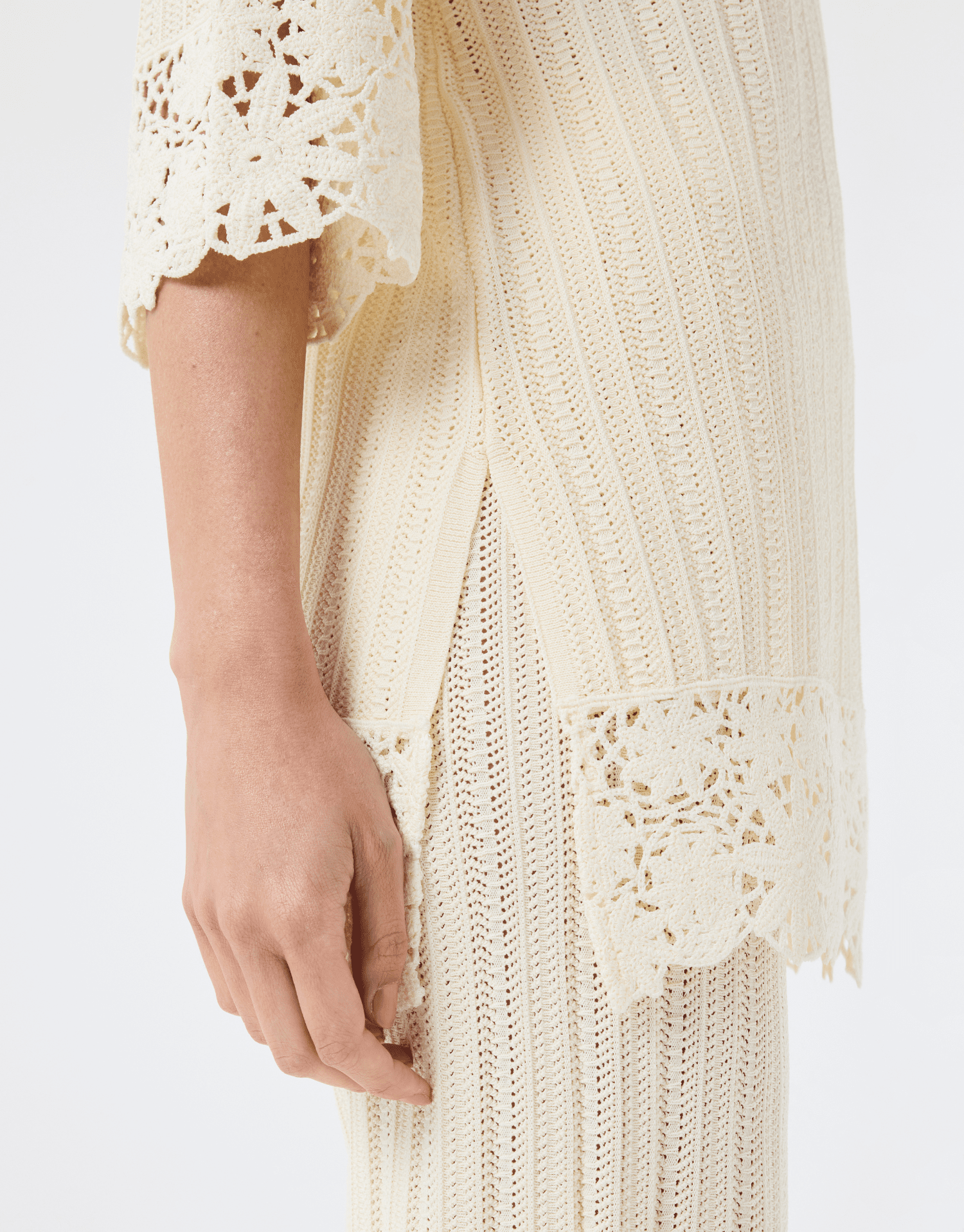 Pull avec broderies bohèmes