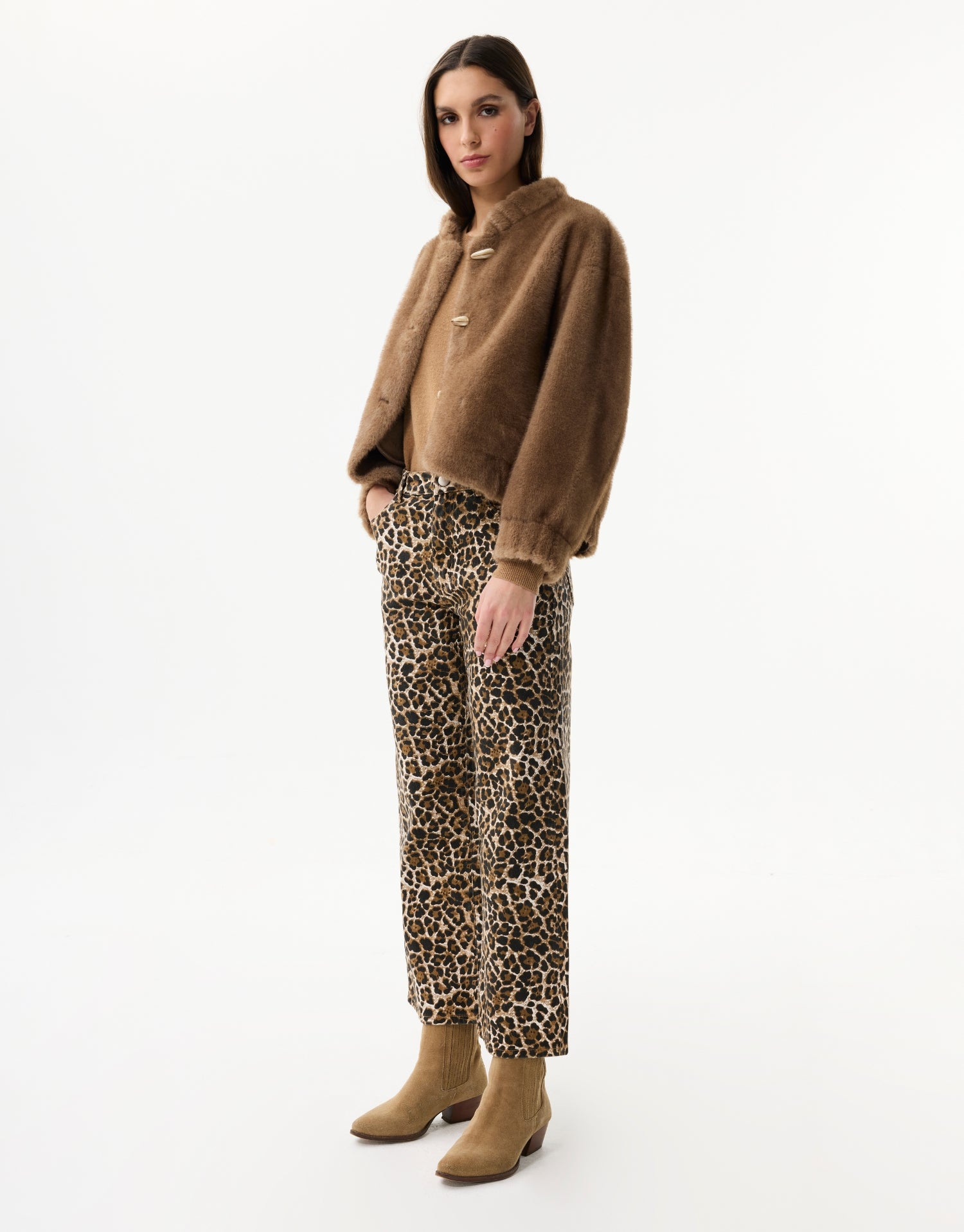 Veste courte en fausse fourrure camel