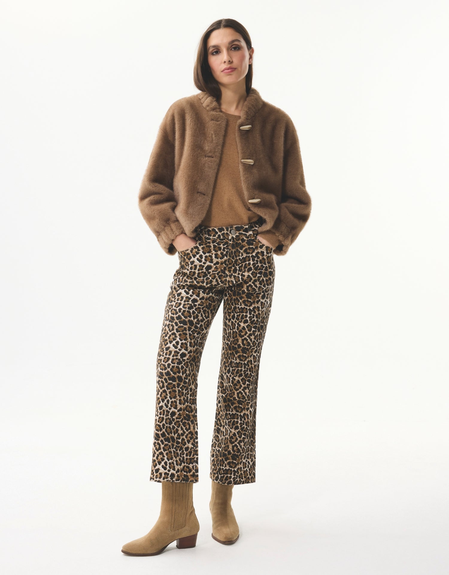 Veste courte en fausse fourrure camel
