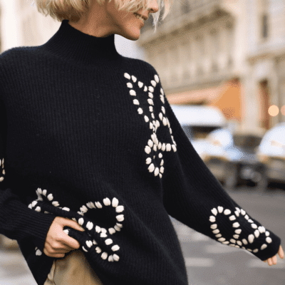 10 pièces indispensables à avoir dans son dressing en 2026