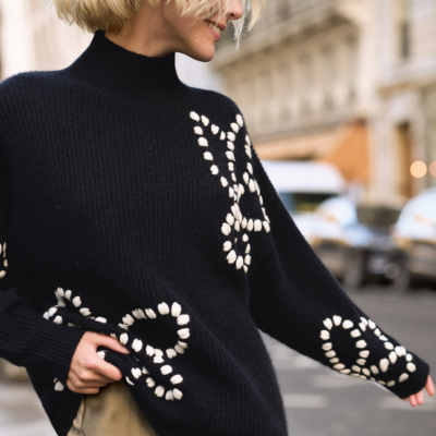 10 pièces indispensables à avoir dans son dressing en 2026