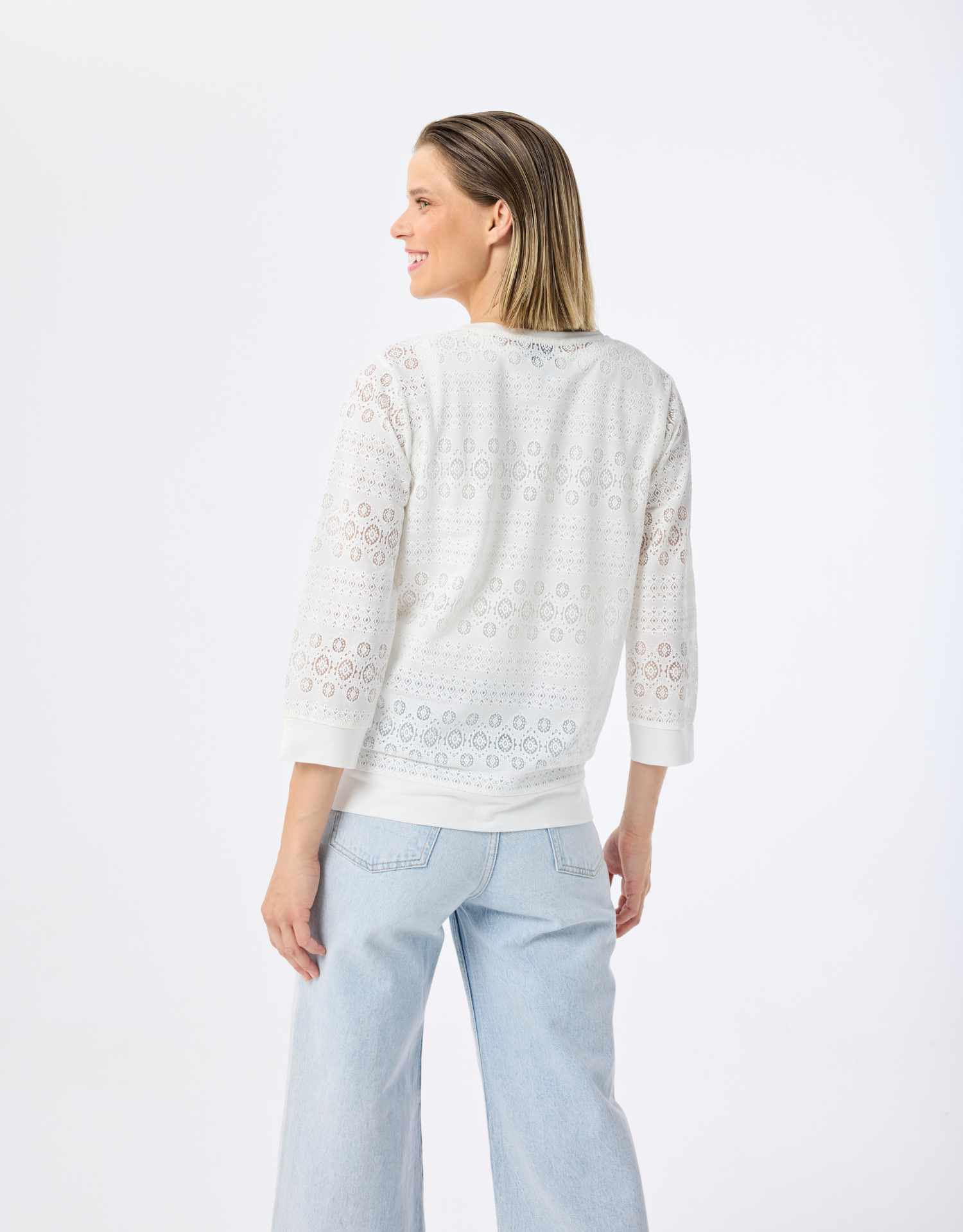 Colorful embroidered twin-set