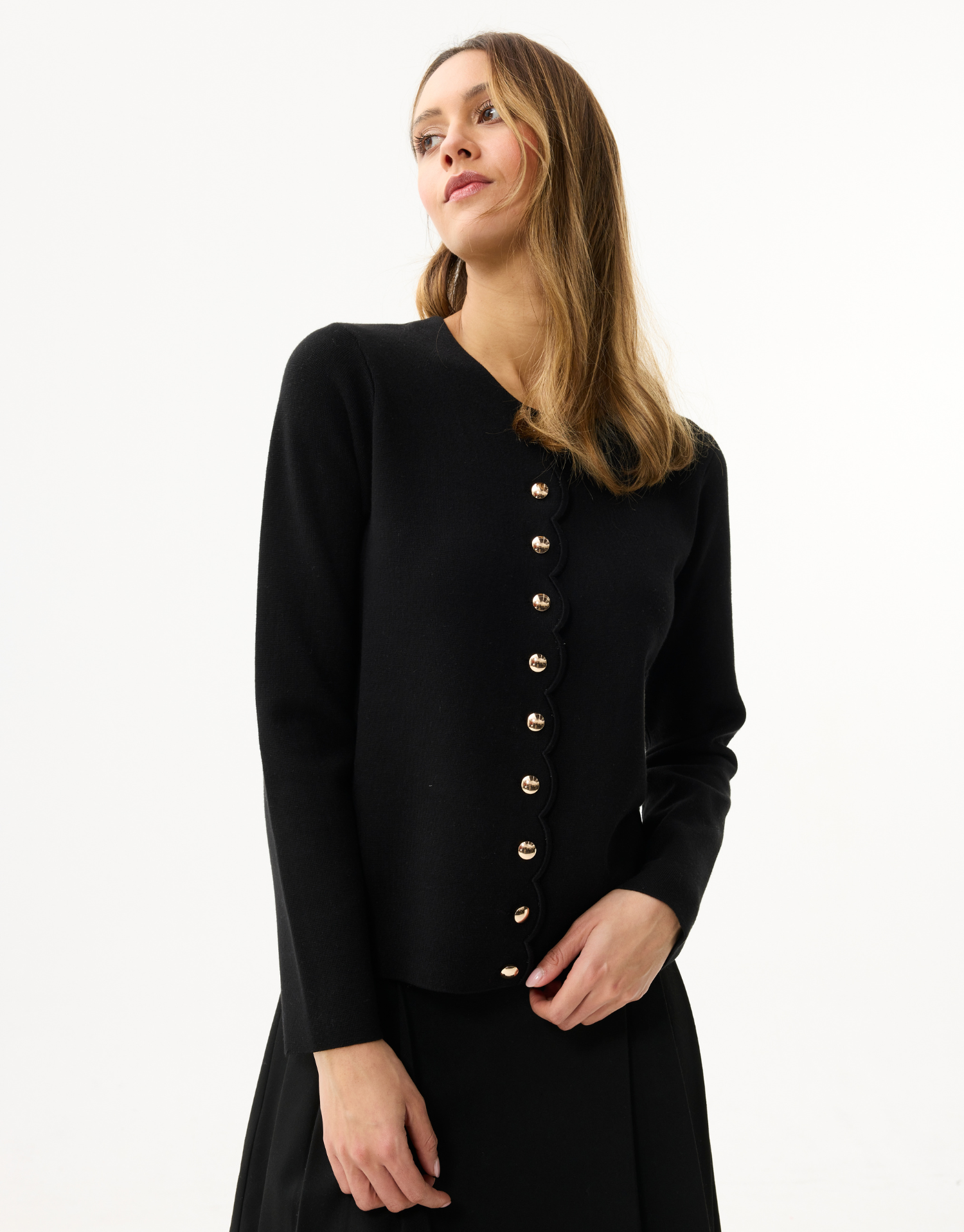 Cardigan femme boutonné détails festonnés