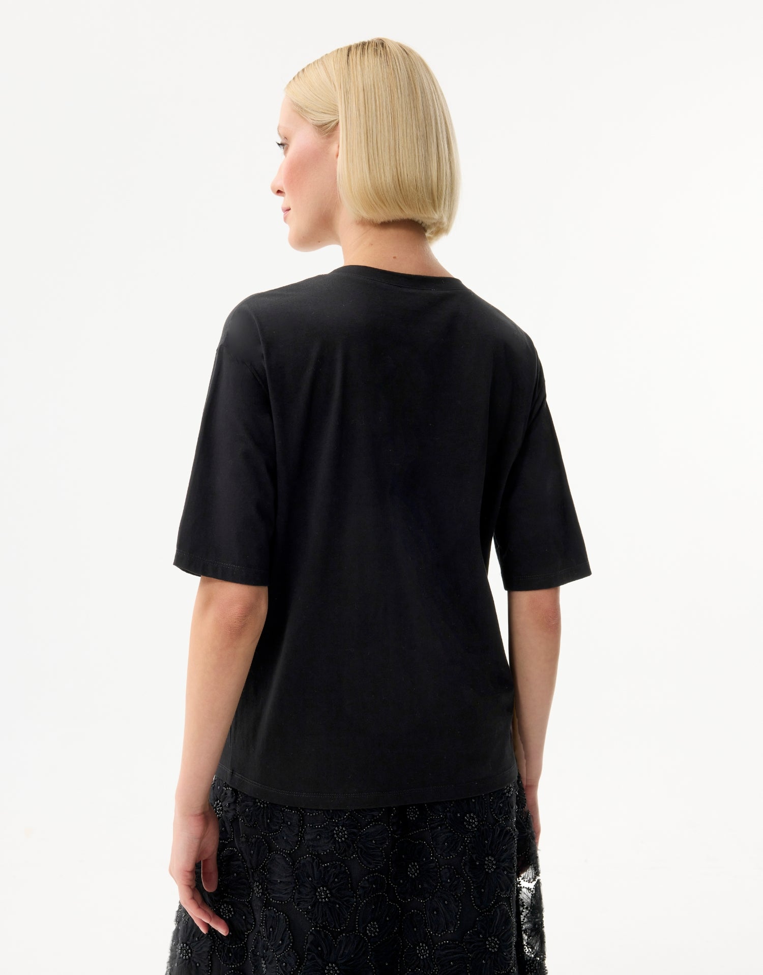 Embroidered flower T-shirt