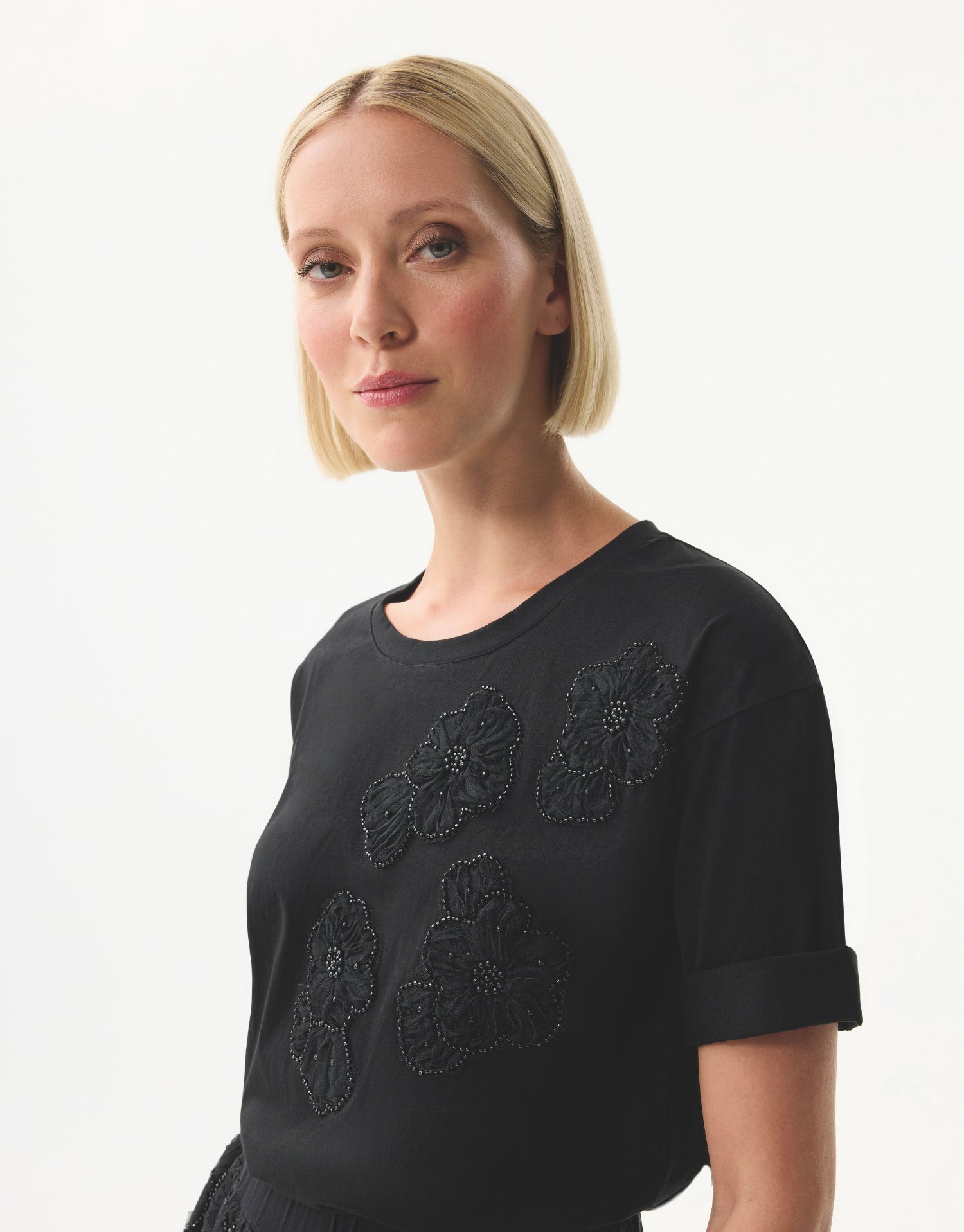 Embroidered flower T-shirt