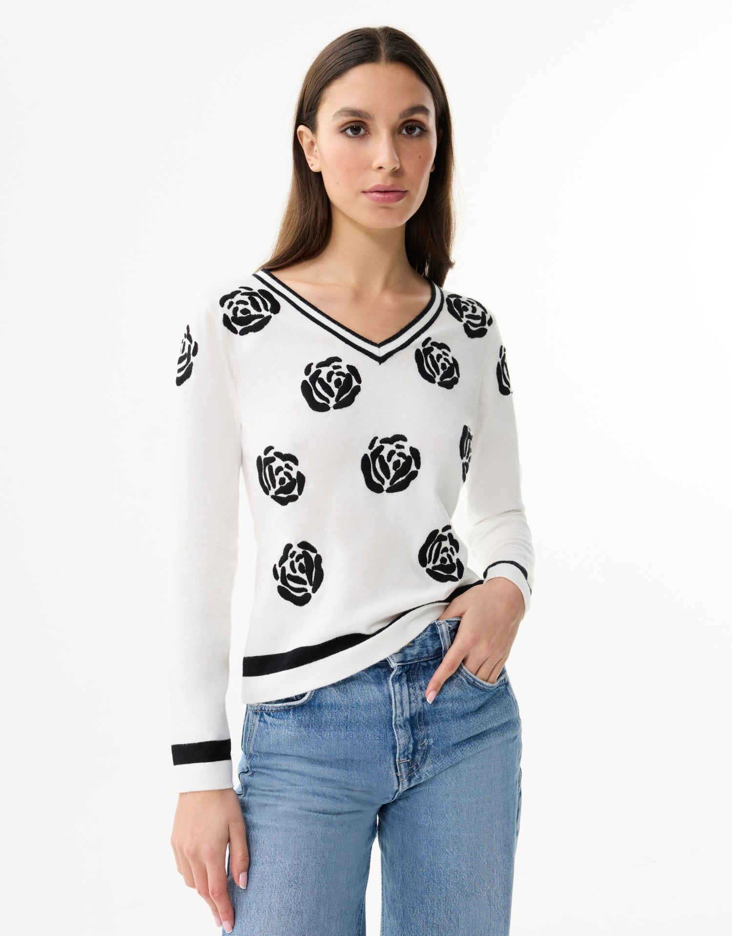Pull motif fleurs