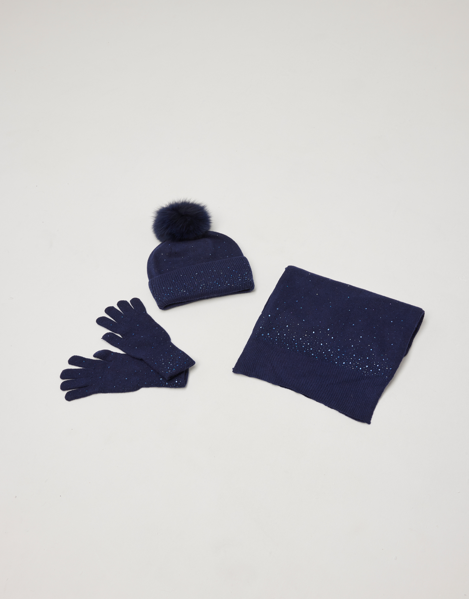 LILOU HAT, SCARF & MITTENS