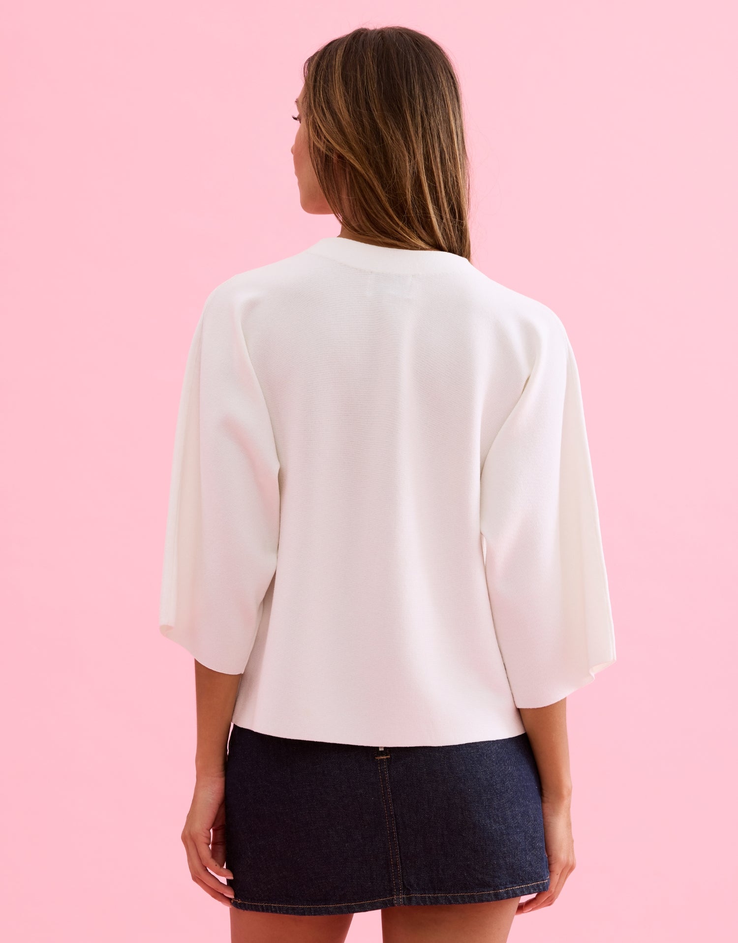 Top col V structuré à manches larges écru