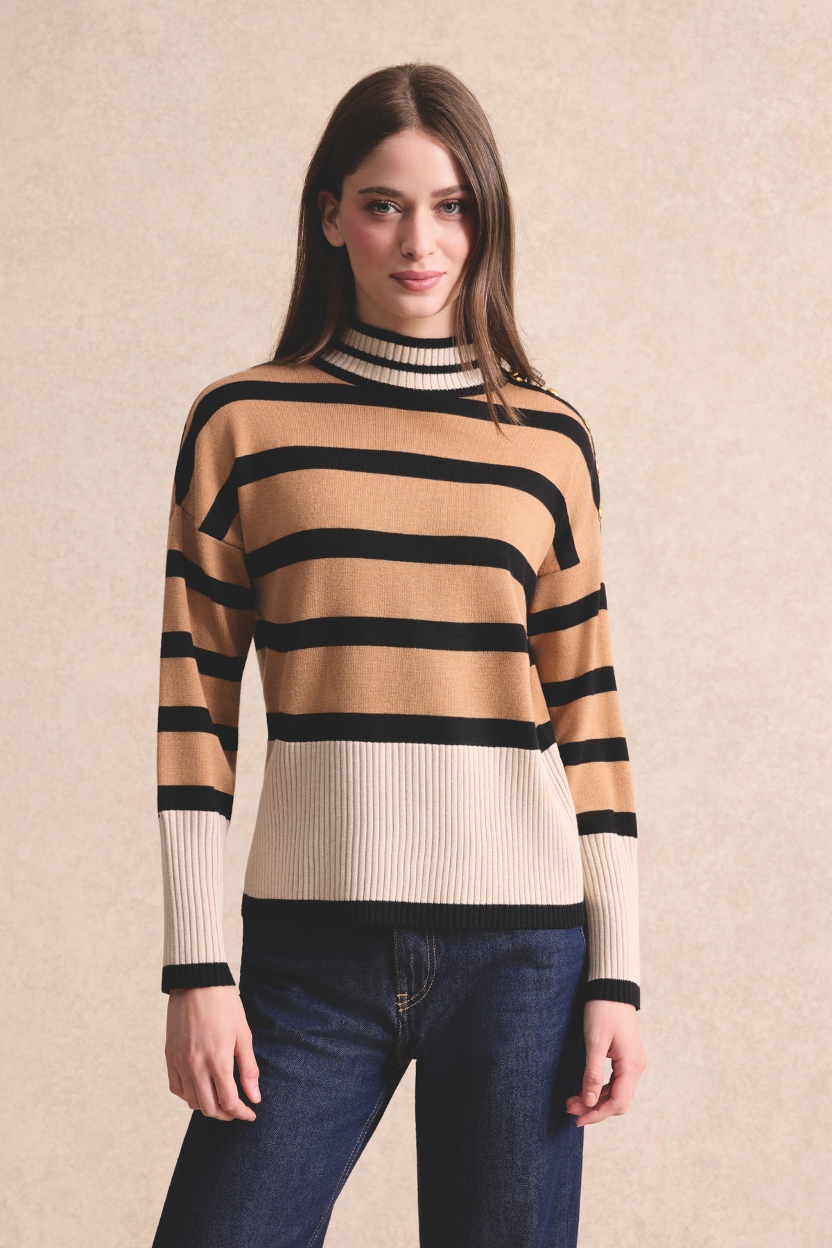 Pull rayé col montant camel