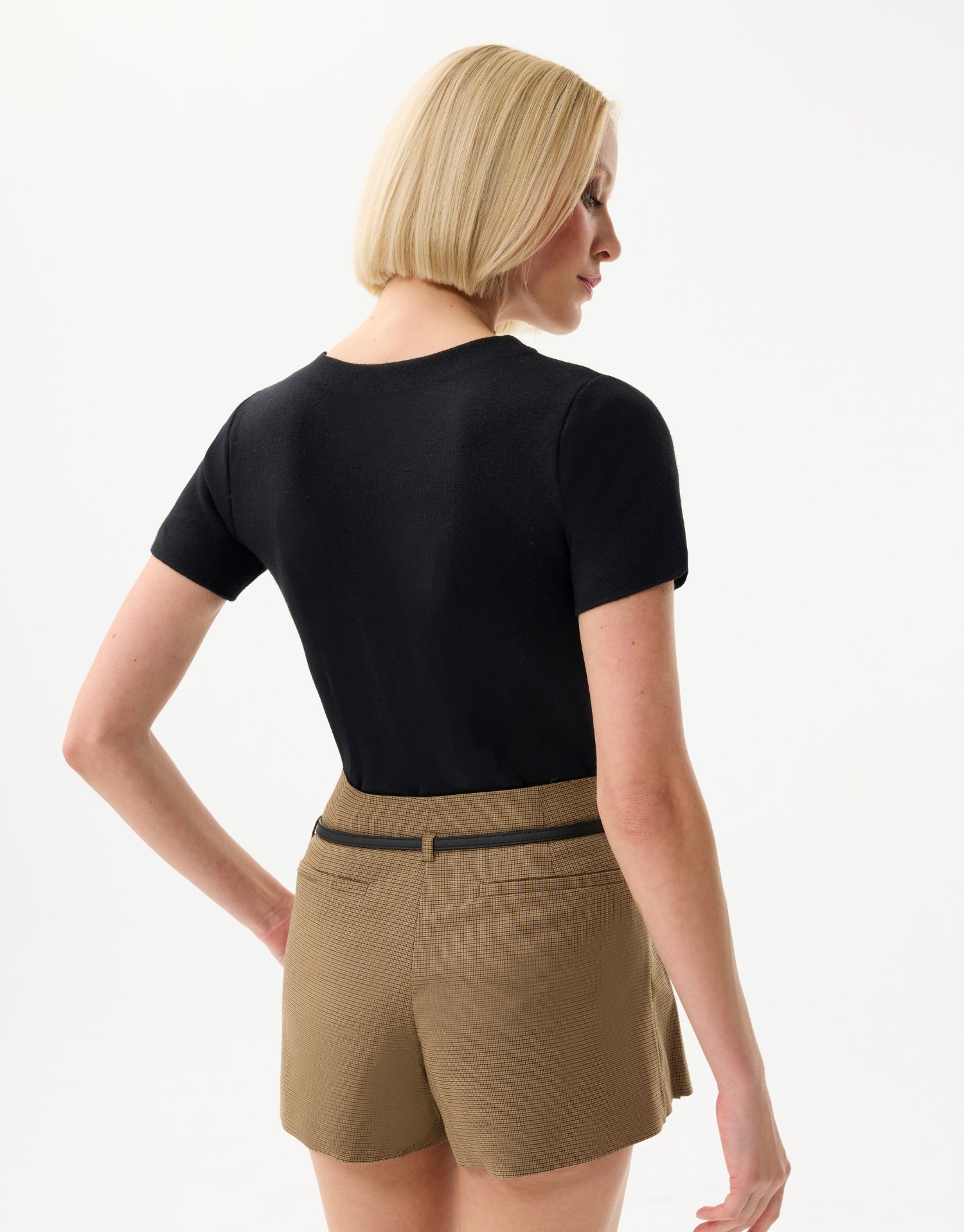 Twin-set noir à détails dorés