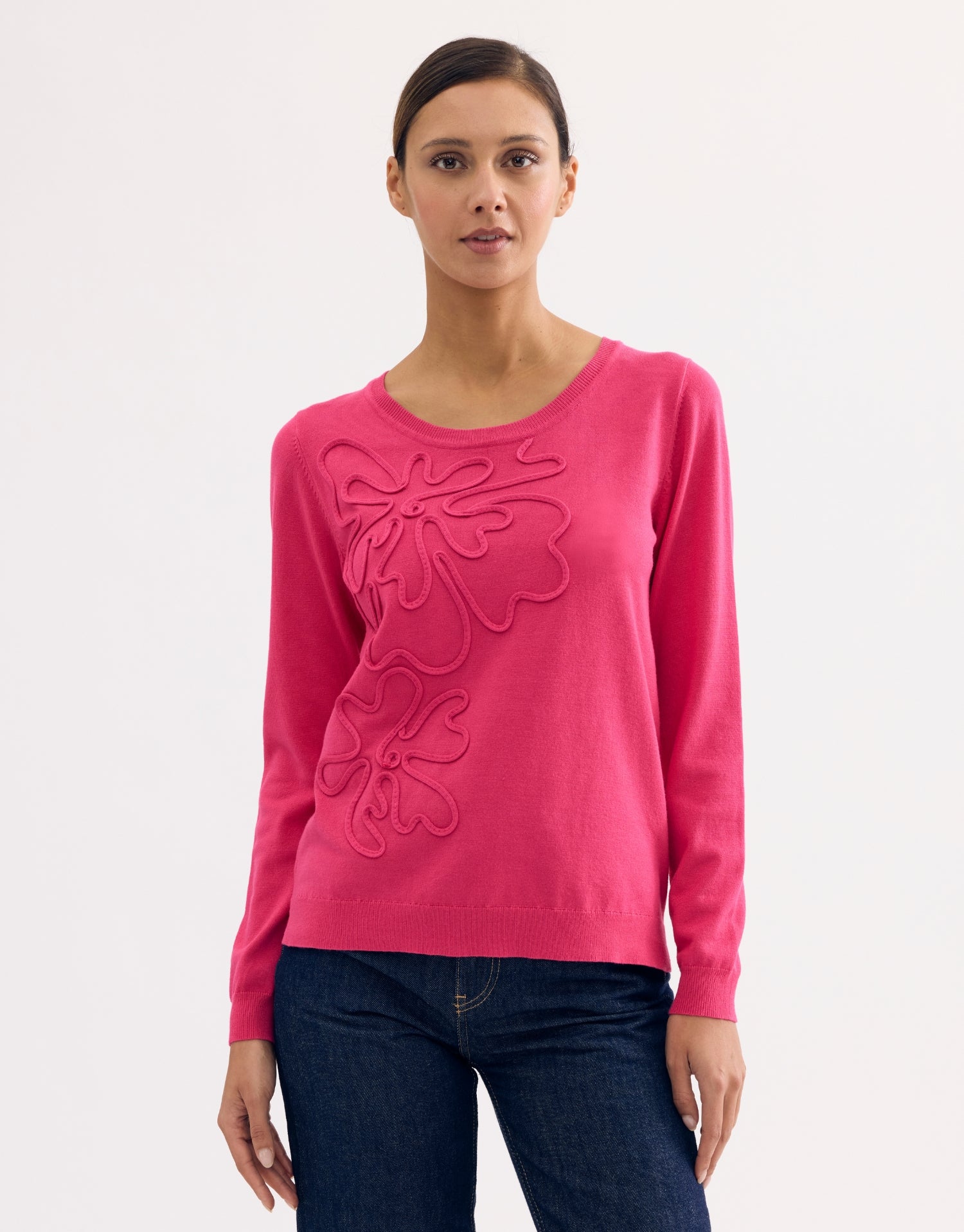 Pull à motif floral en relief fuchsia
