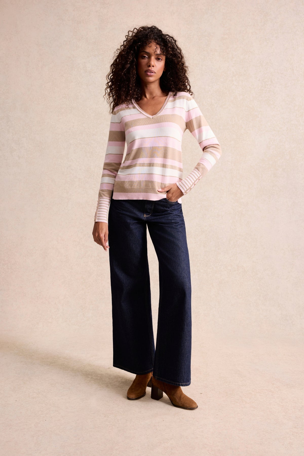 Pull rayé col V rose
