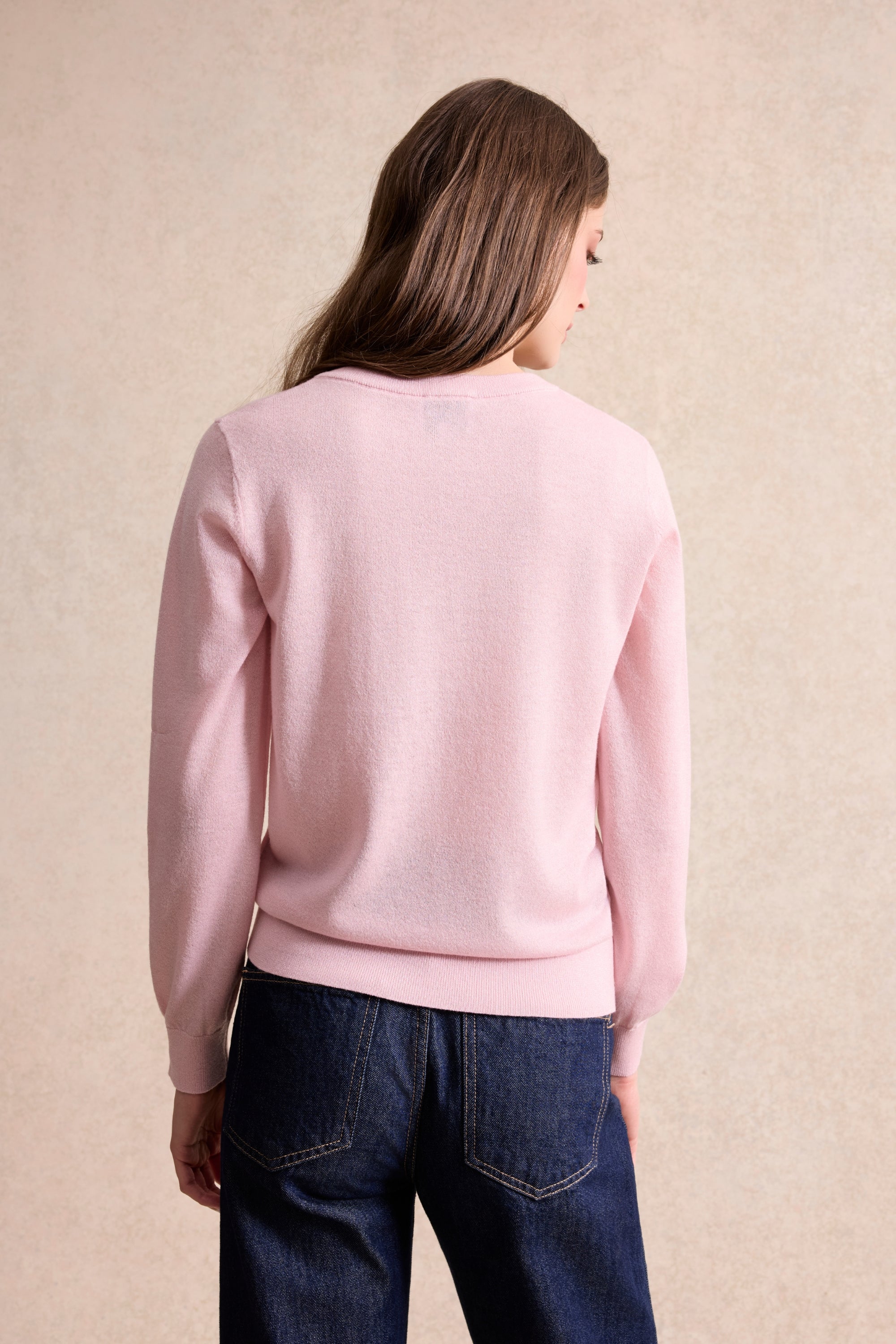 Pull en maille fine col V rose