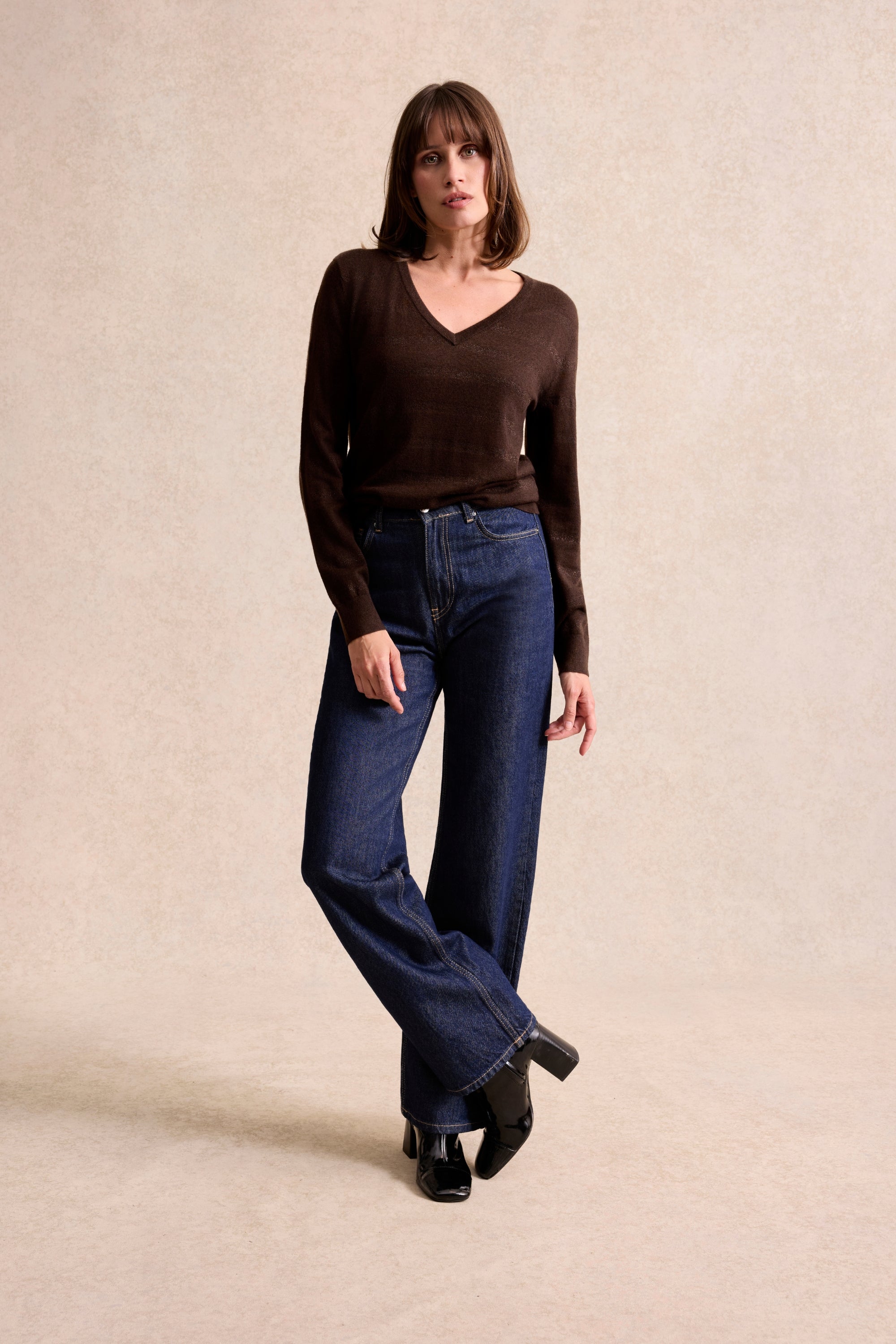 Pull essentiel col V marron