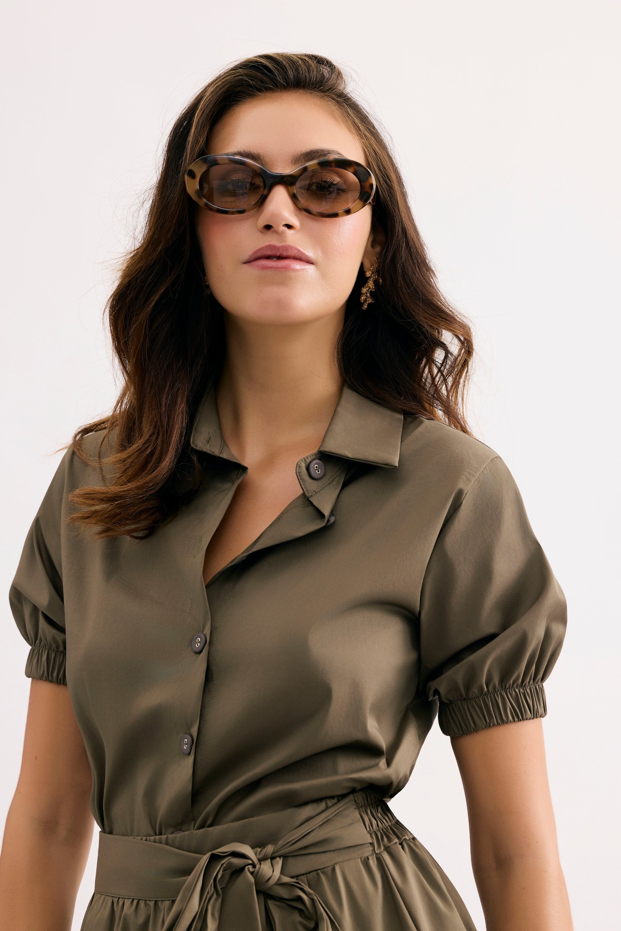 Chemise ajustée manches courtes kaki