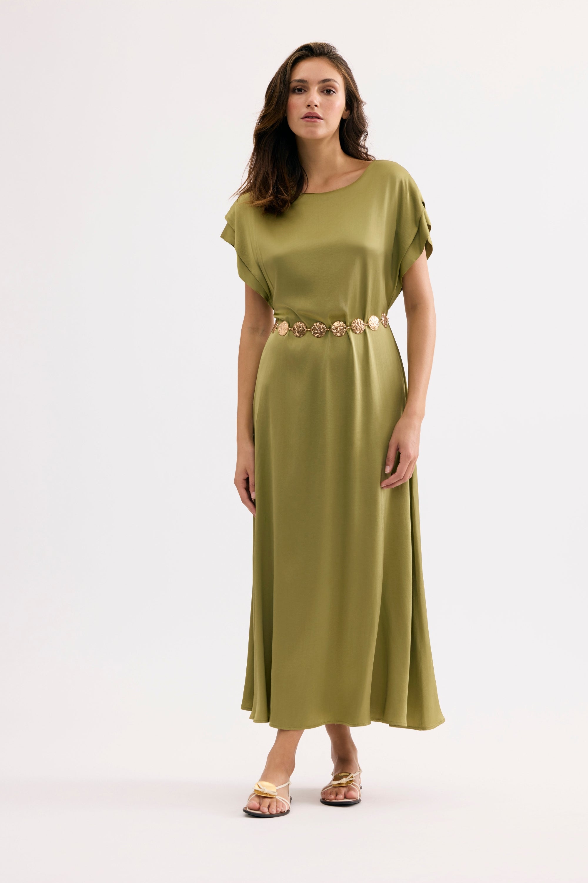 Robe longue fluide ceinturée kaki