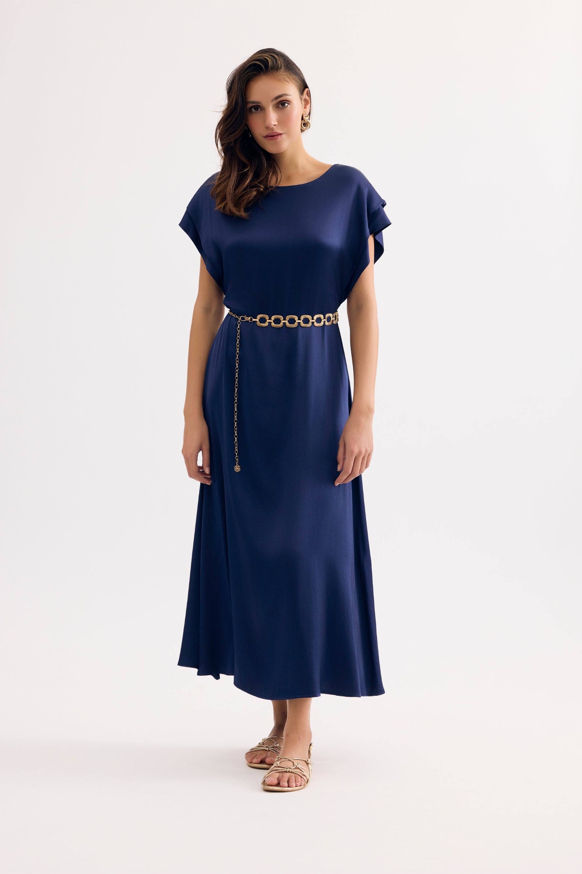 Robe longue fluide ceinturée marine
