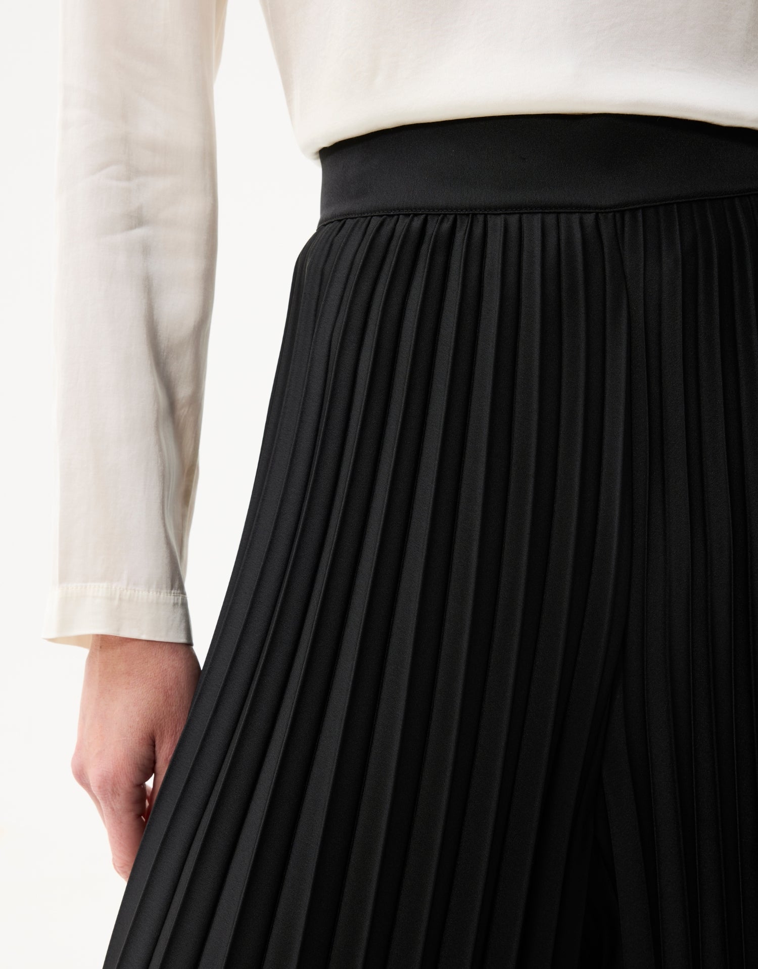 Pantalon plissé fluide noire