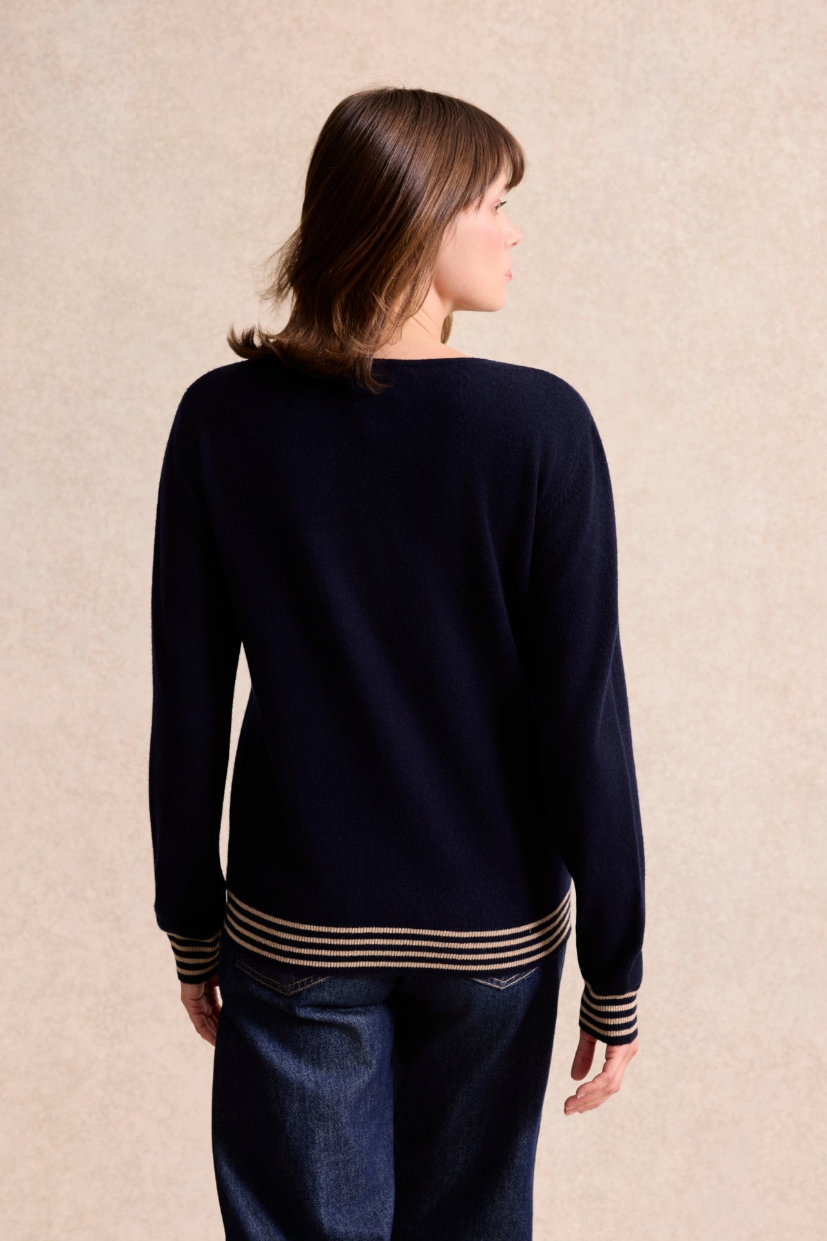 Pull 100% laine à motif chien bleu marine
