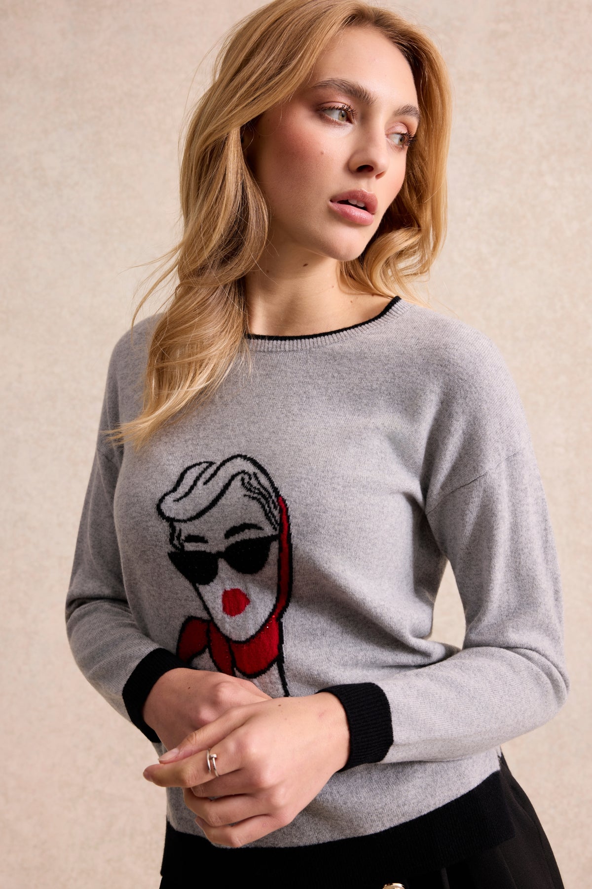 Pull 100% laine à motif femme