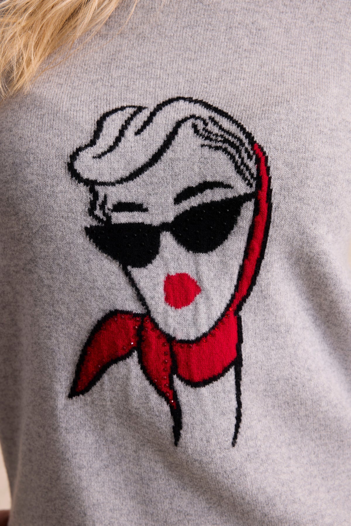 Pull 100% laine à motif femme
