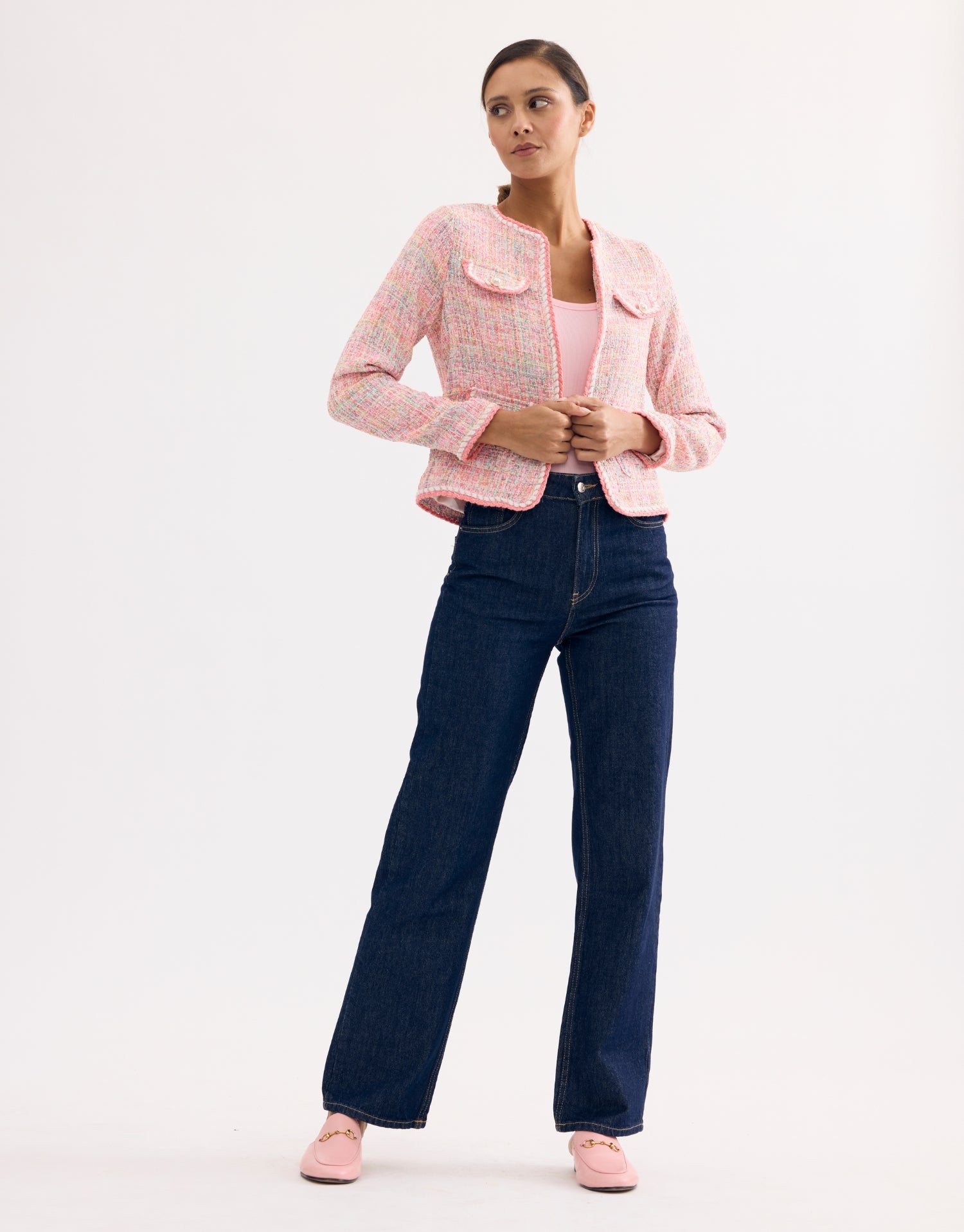 Veste en tweed rose pastel