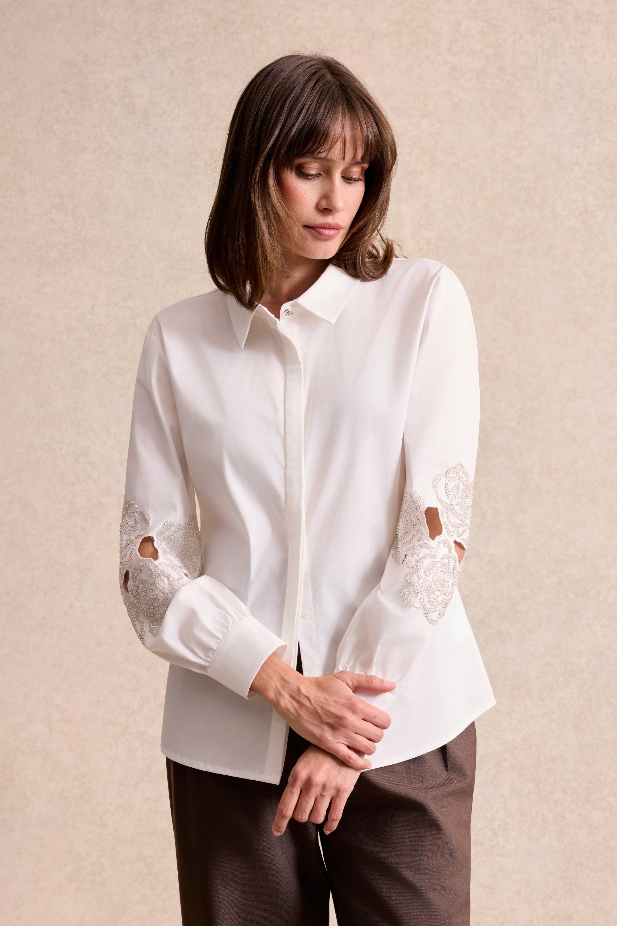 Chemise brodée à manches longues blanche