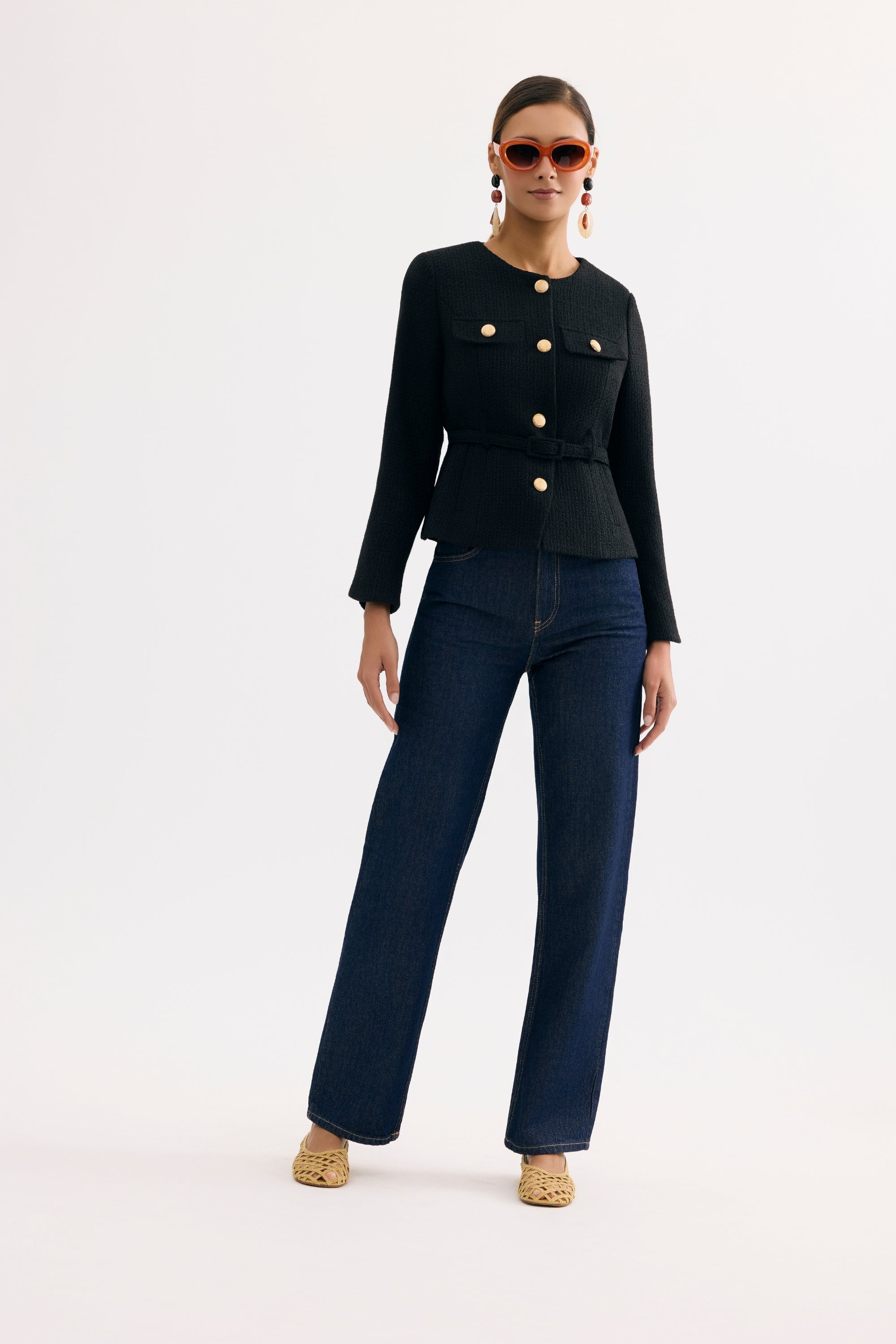 Veste élégante ceinturée noire