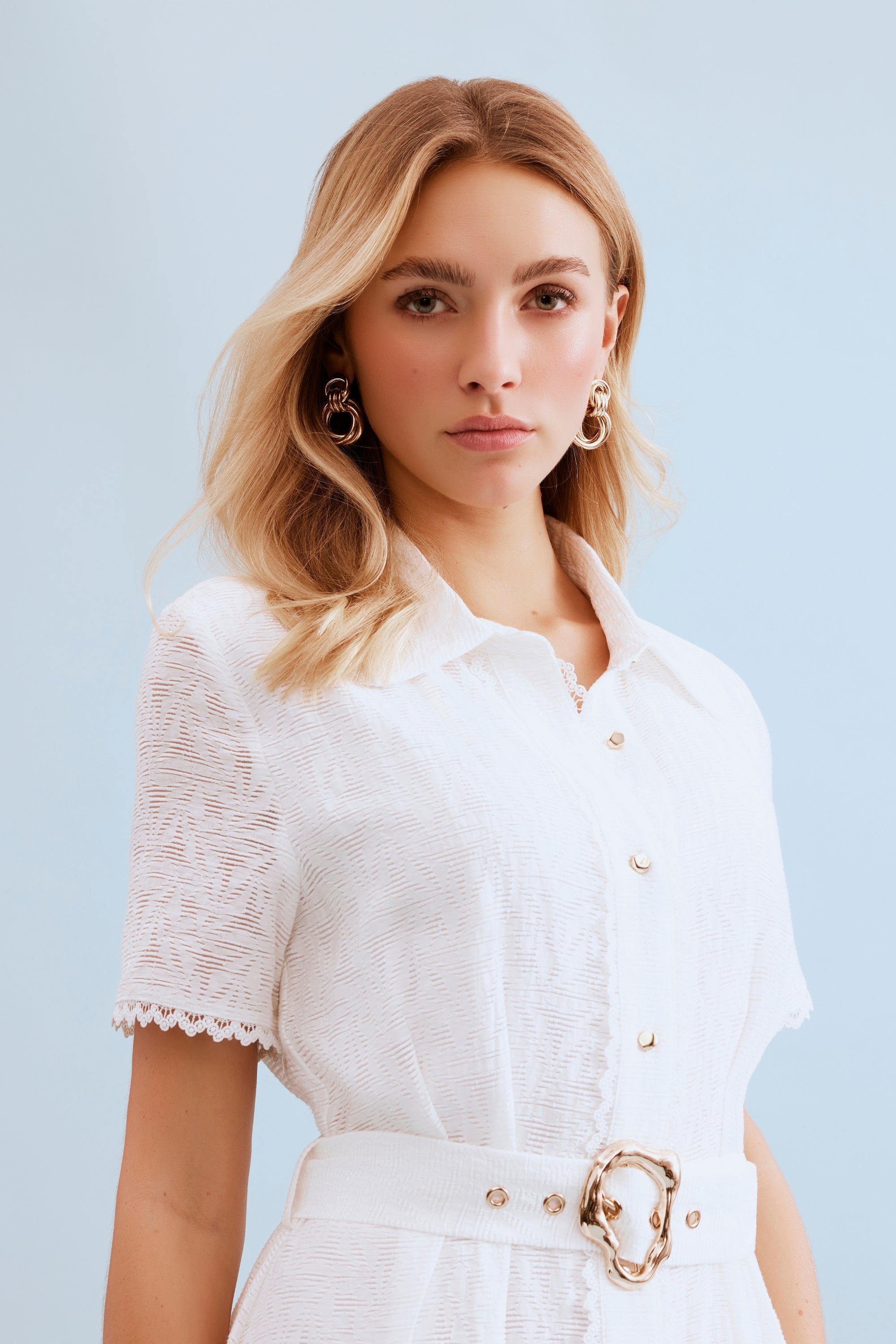 Robe longue chemise ceinturée