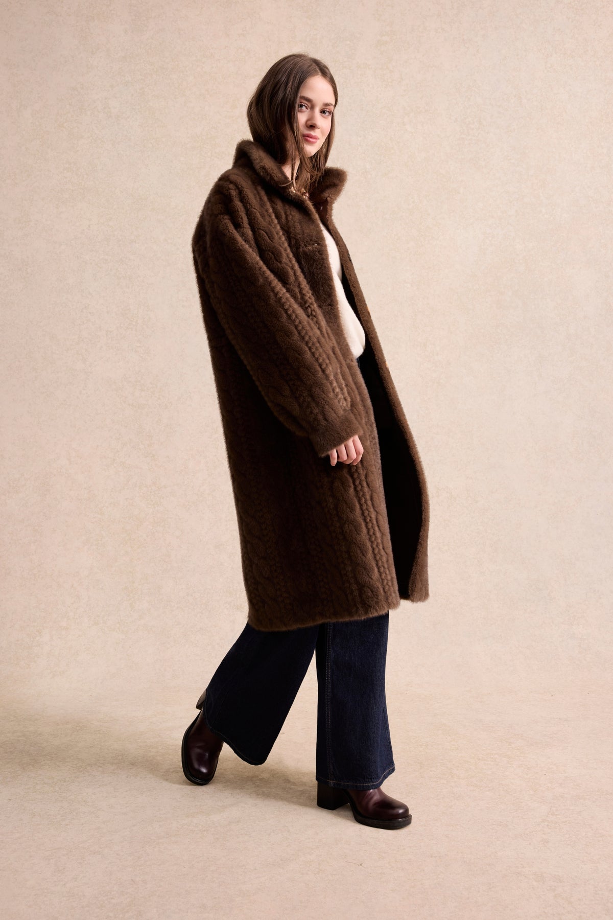 Manteau fausse fourrure à fermeture zipée