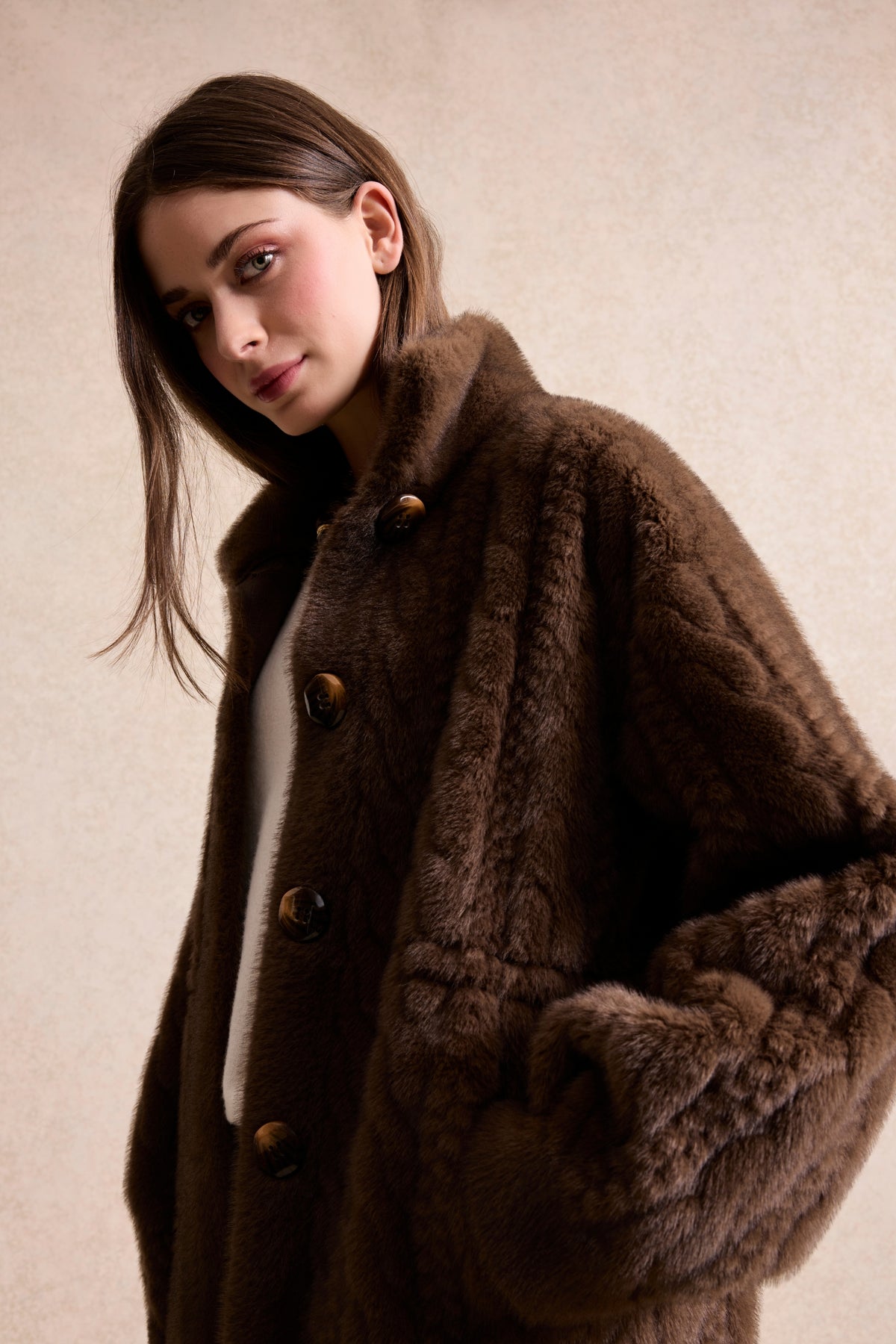Manteau fausse fourrure à fermeture zipée