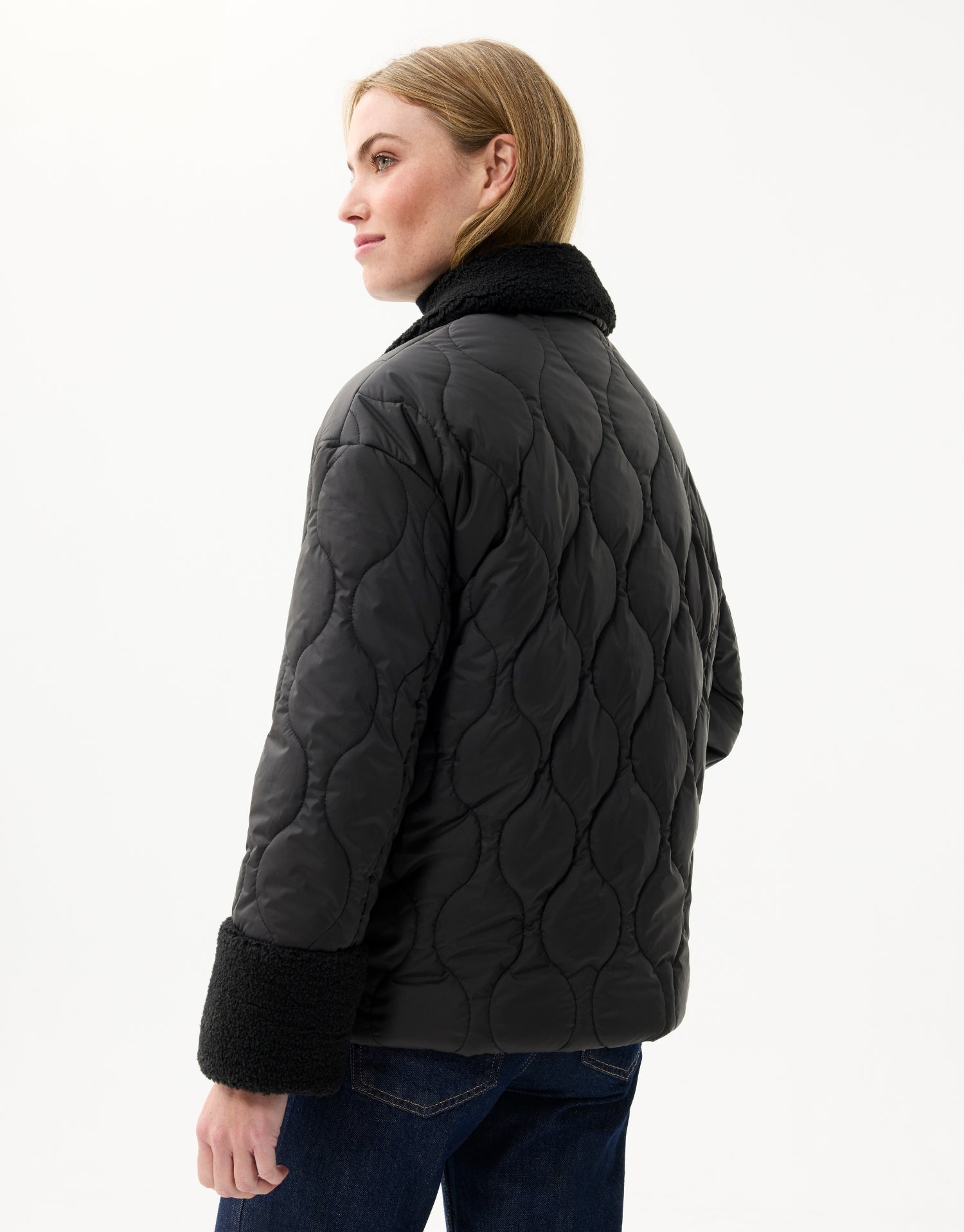 Steppjacke mit Plüschkragen