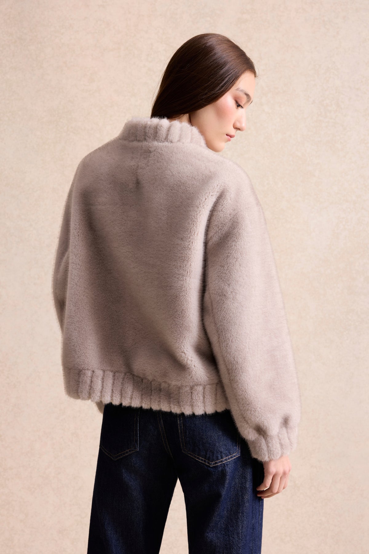 Veste fausse fourrure à boutons gris